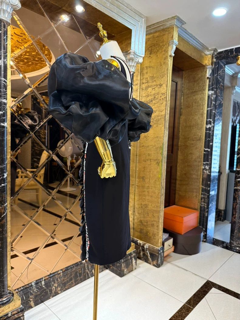 Versace Versace Puff sleeve dress Size M / US 6-8 / IT 42-44 - 4 Thumbnail