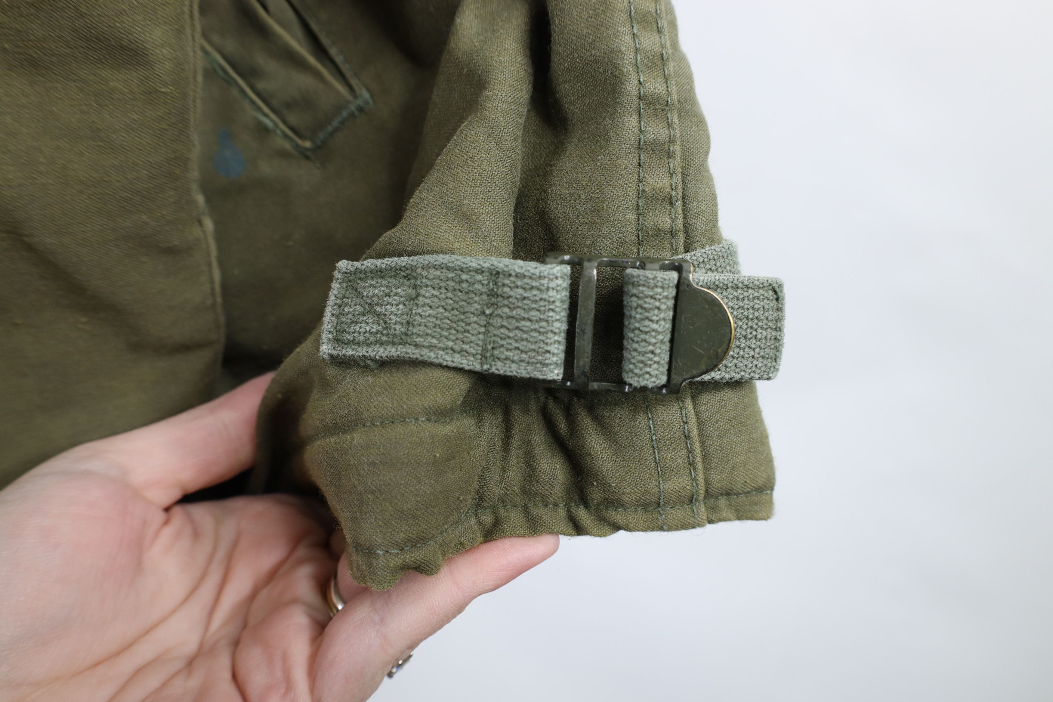 Vintage Vintage 70s Vietnam War Permeable A-2 Deck Jacket USA Size US L / EU 52-54 / 3 - 12 Thumbnail