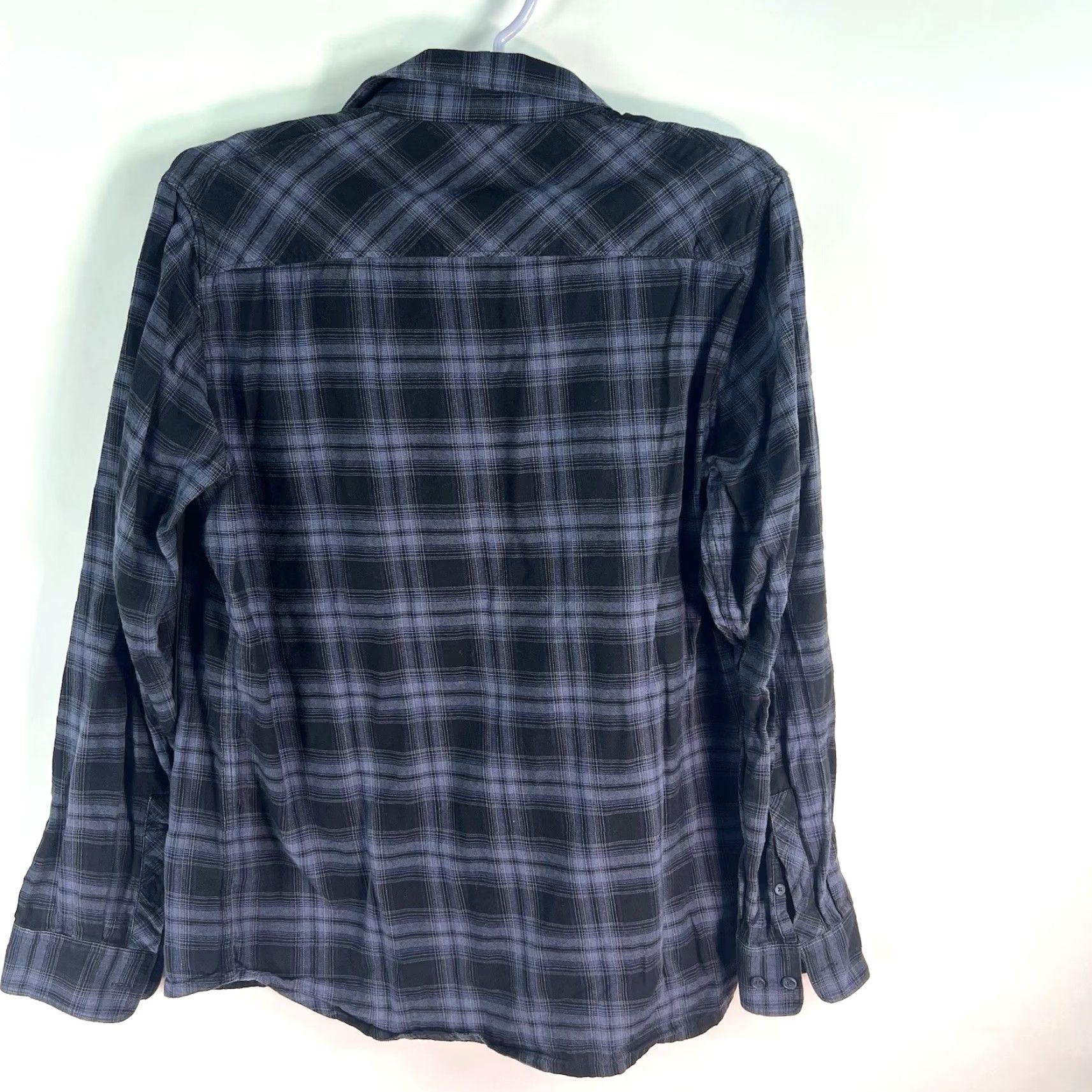 TravisMathew Travis Matthews Plaid Flannel Button Up Shirt Men’s L Blue Long Sleeve Size US L / EU 52-54 / 3 - 4 Thumbnail