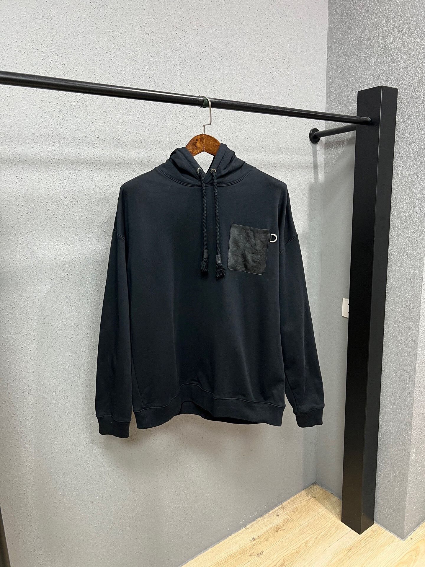 Loewe Loewe Black Hooded Sweatshirt with Pocket Size US XL / EU 56 / 4 - 1 Thumbnail