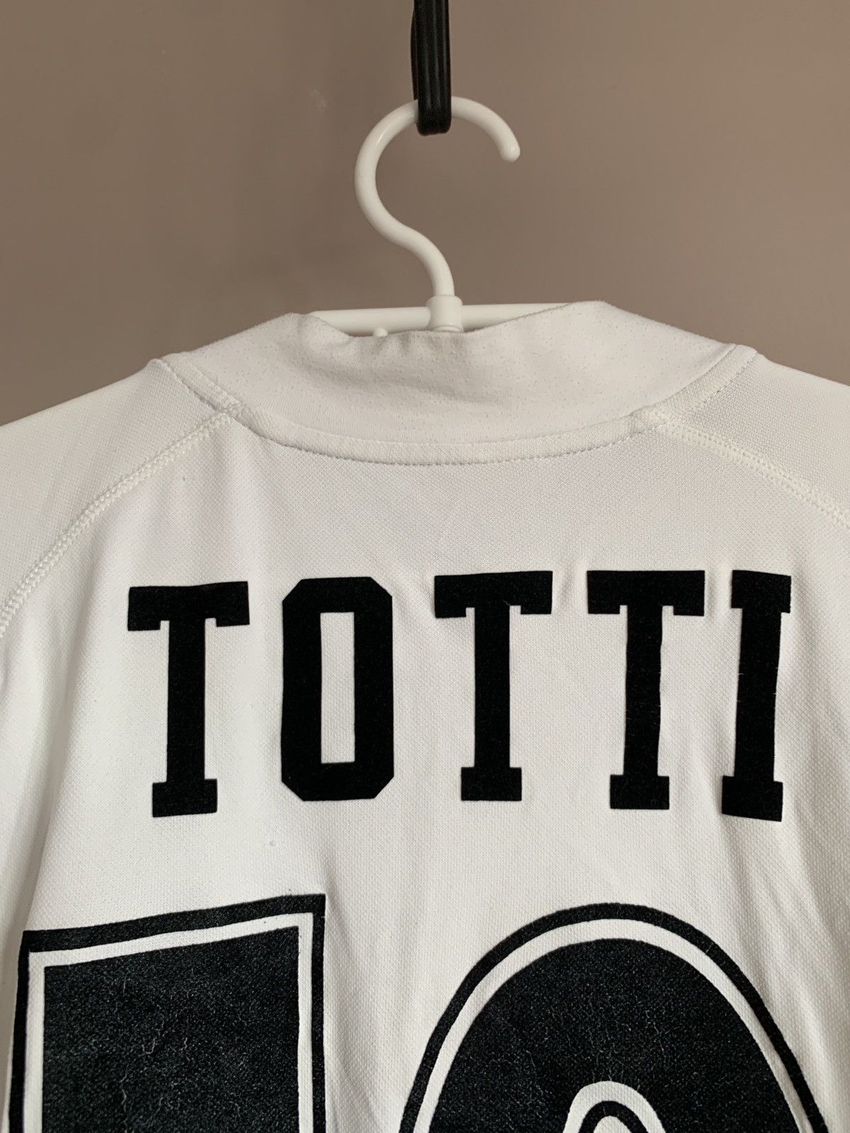 Kappa × Vintage Italy 2002 Away Football Shirt Kappa Vintage Soccer TOTTI Size US S / EU 44-46 / 1 - 17 Thumbnail