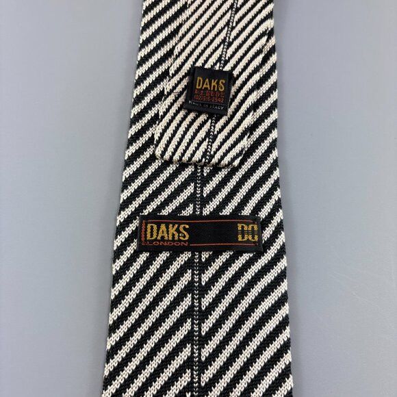 DAKS Daks White / Black Striped Men's Pointed Knit Tie Size ONE SIZE - 2 Thumbnail