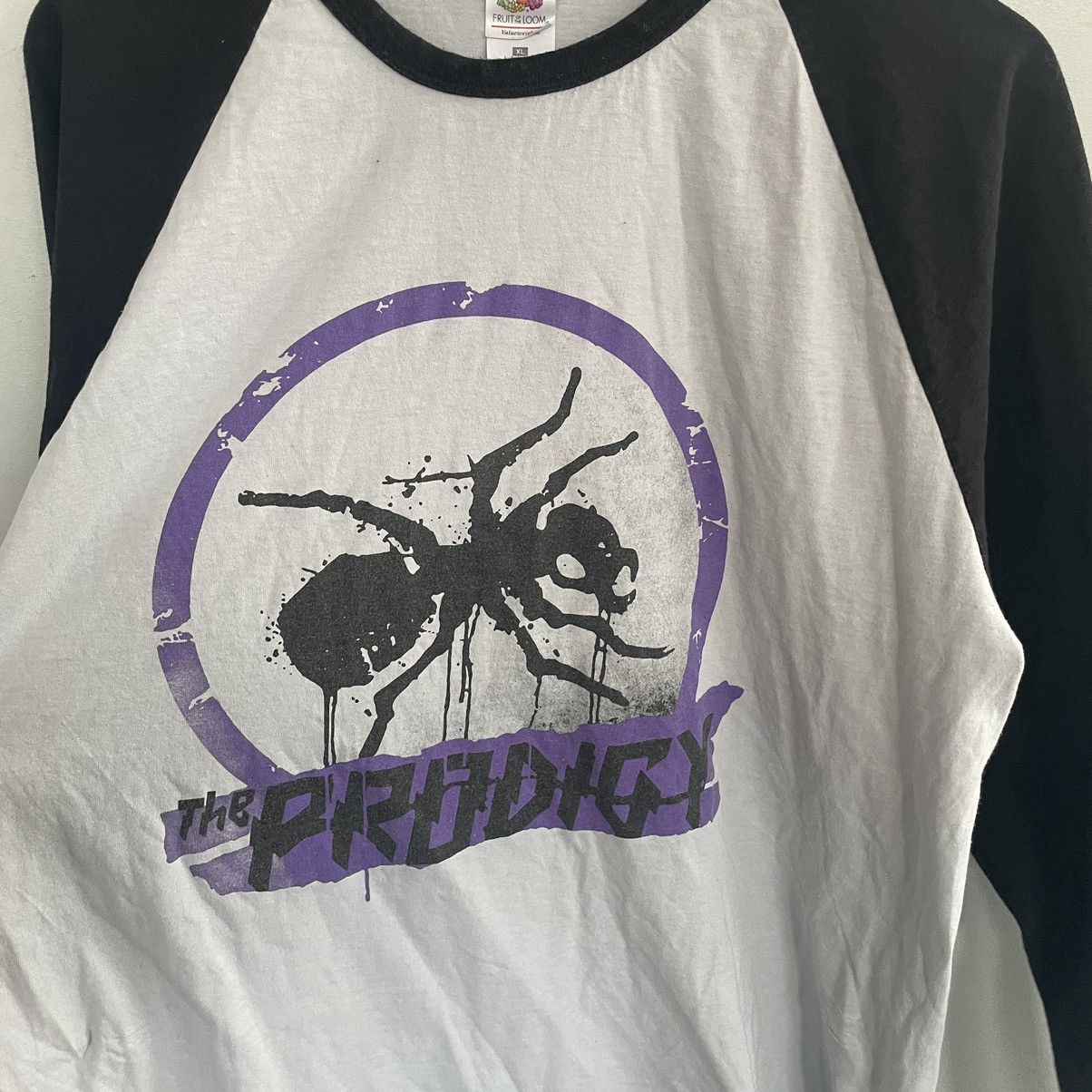 Vintage Vintage Prodigy No Tourists tour 2018 long sleeve t-shirt Size US XL / EU 56 / 4 - 6 Thumbnail