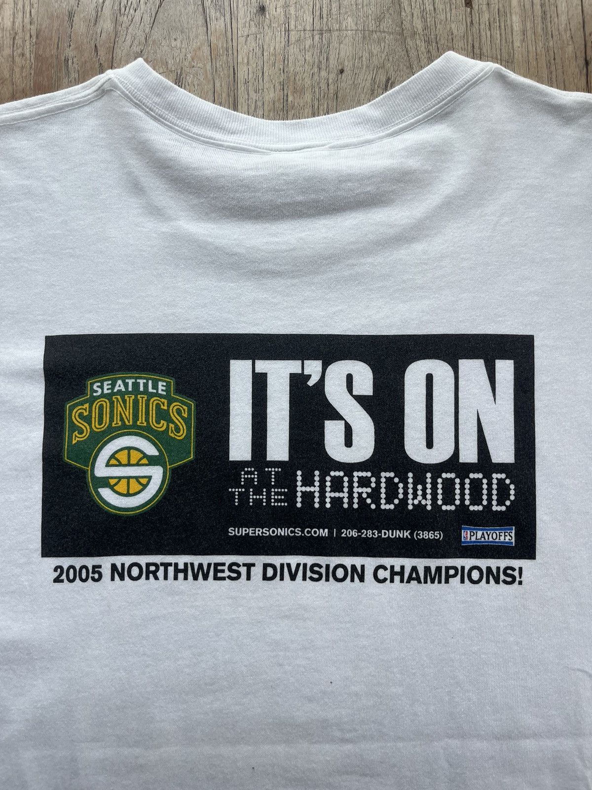 Vintage Vintage Seattle SuperSonics Obey Your Thirst 2005’s Tshirt Size US XL / EU 56 / 4 - 10 Thumbnail