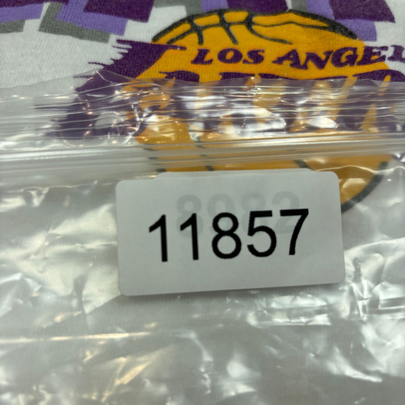 NBA × Vintage VTG 80s Lakers 3 Peat World Champions Single Stitch Shirt Sm Size US S / EU 44-46 / 1 - 11 Thumbnail
