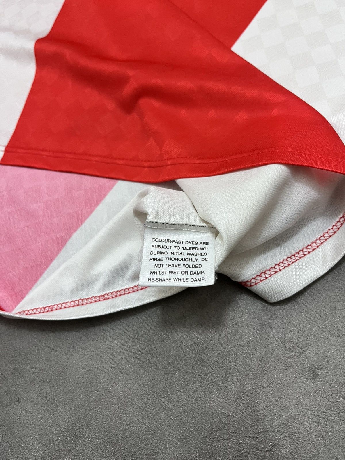 Umbro Rare vintage AJAX 1989/91 home football jersey Size US L / EU 52-54 / 3 - 7 Thumbnail