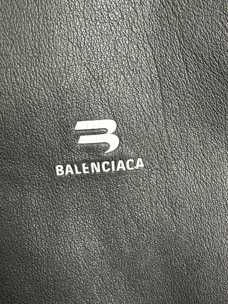 Balenciaga Balenciaga Front printed hooded jacket Brown Size US S / EU 44-46 / 1 - 3 Thumbnail