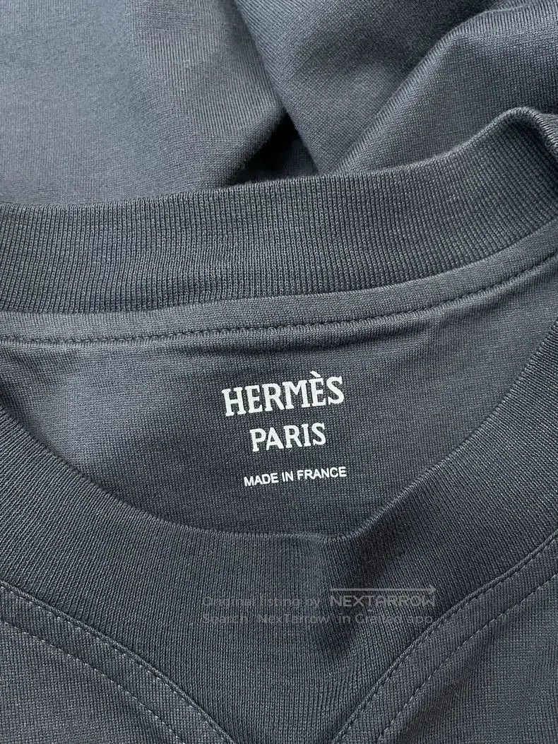 Hermes Hermes Navy Embroidered Short Sleeve T. Size US S / EU 44-46 / 1 - 4 Thumbnail