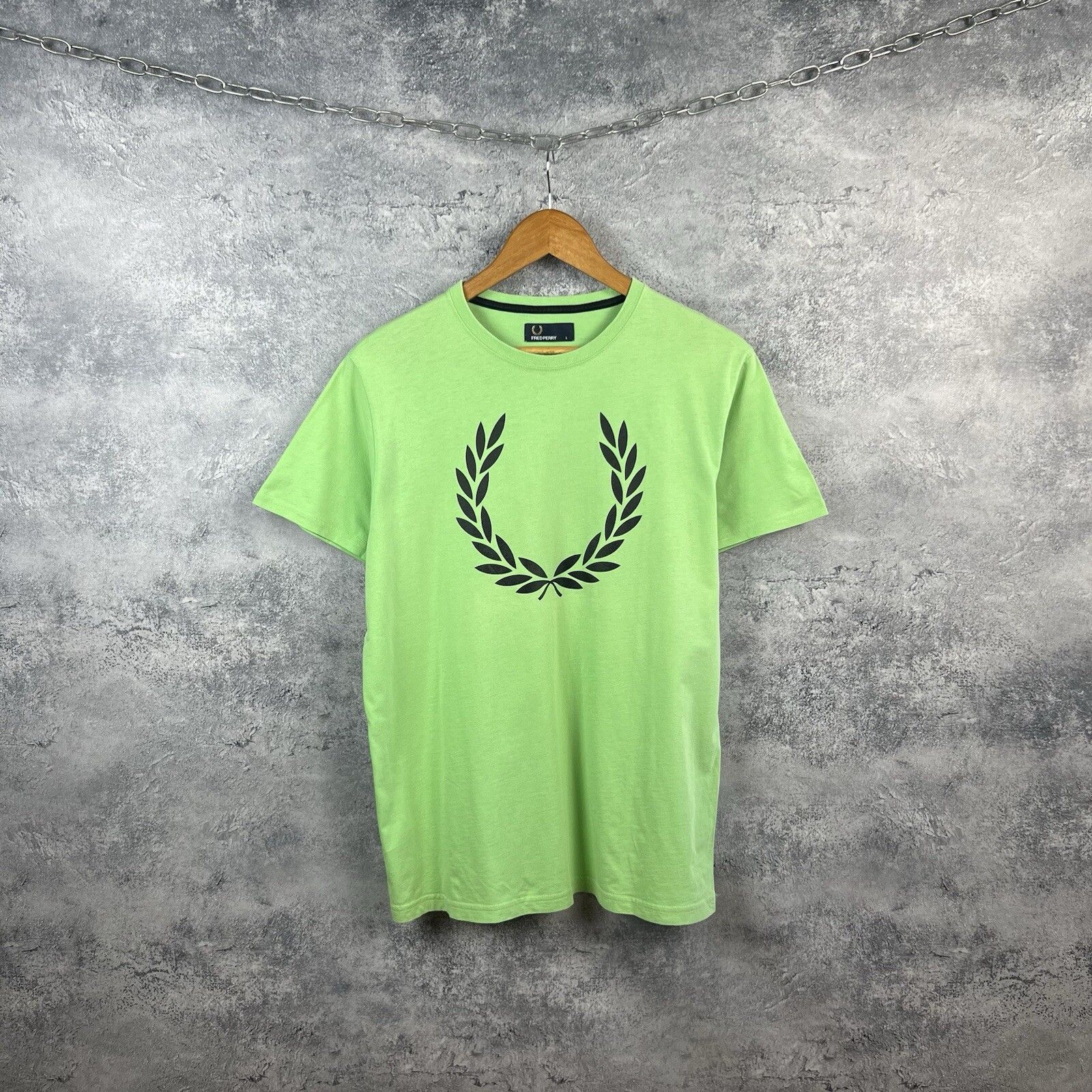 Fred Perry Fred Perry Tee Men's Size L Short Sleeve Green Cotton Size US L / EU 52-54 / 3 - 1 Thumbnail