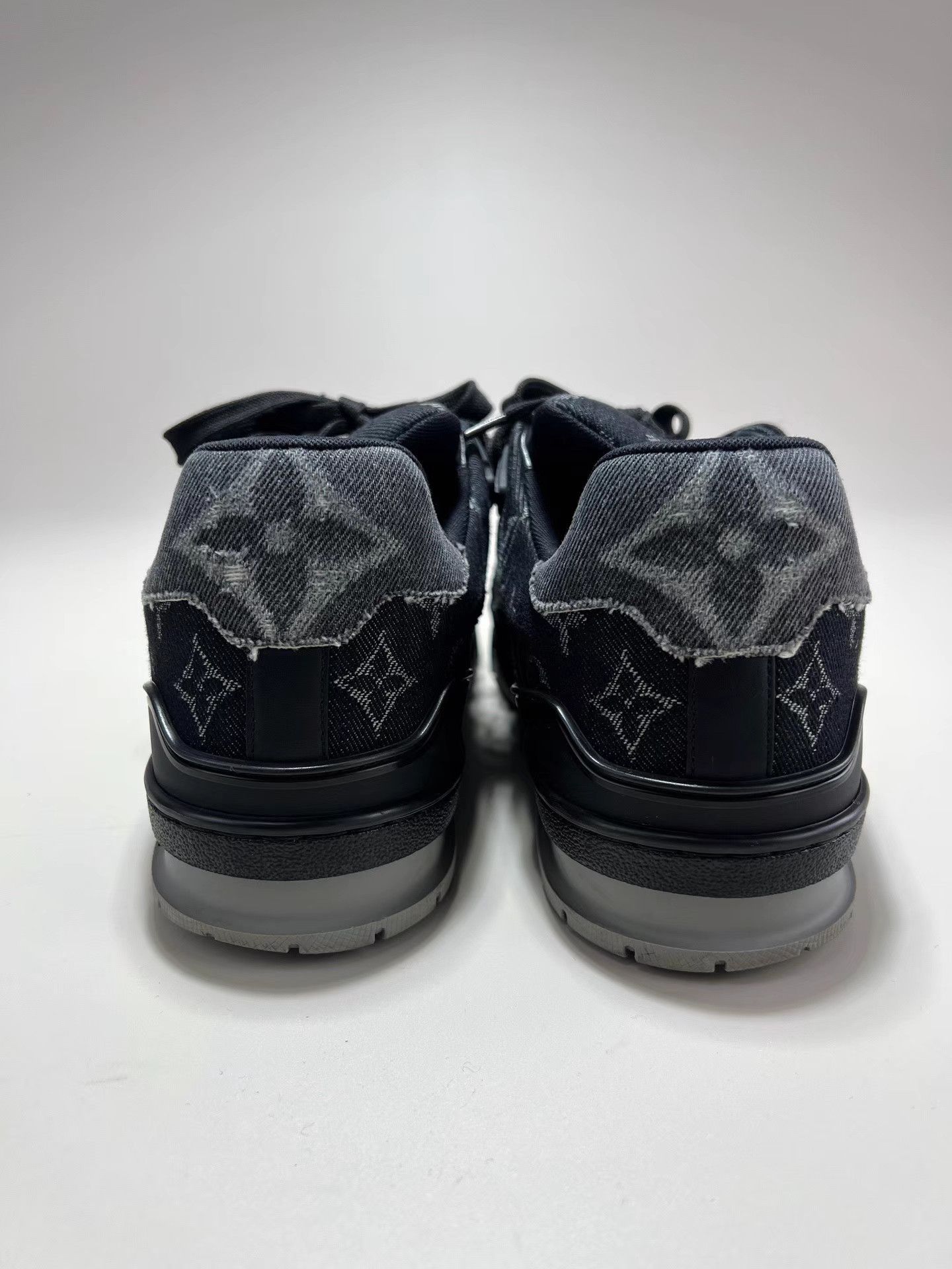 Louis Vuitton LOUIS VUITTON LV TRAINER Black Denim All-Over Logo Sneakers Size US 9 / EU 42 - 2 Thumbnail