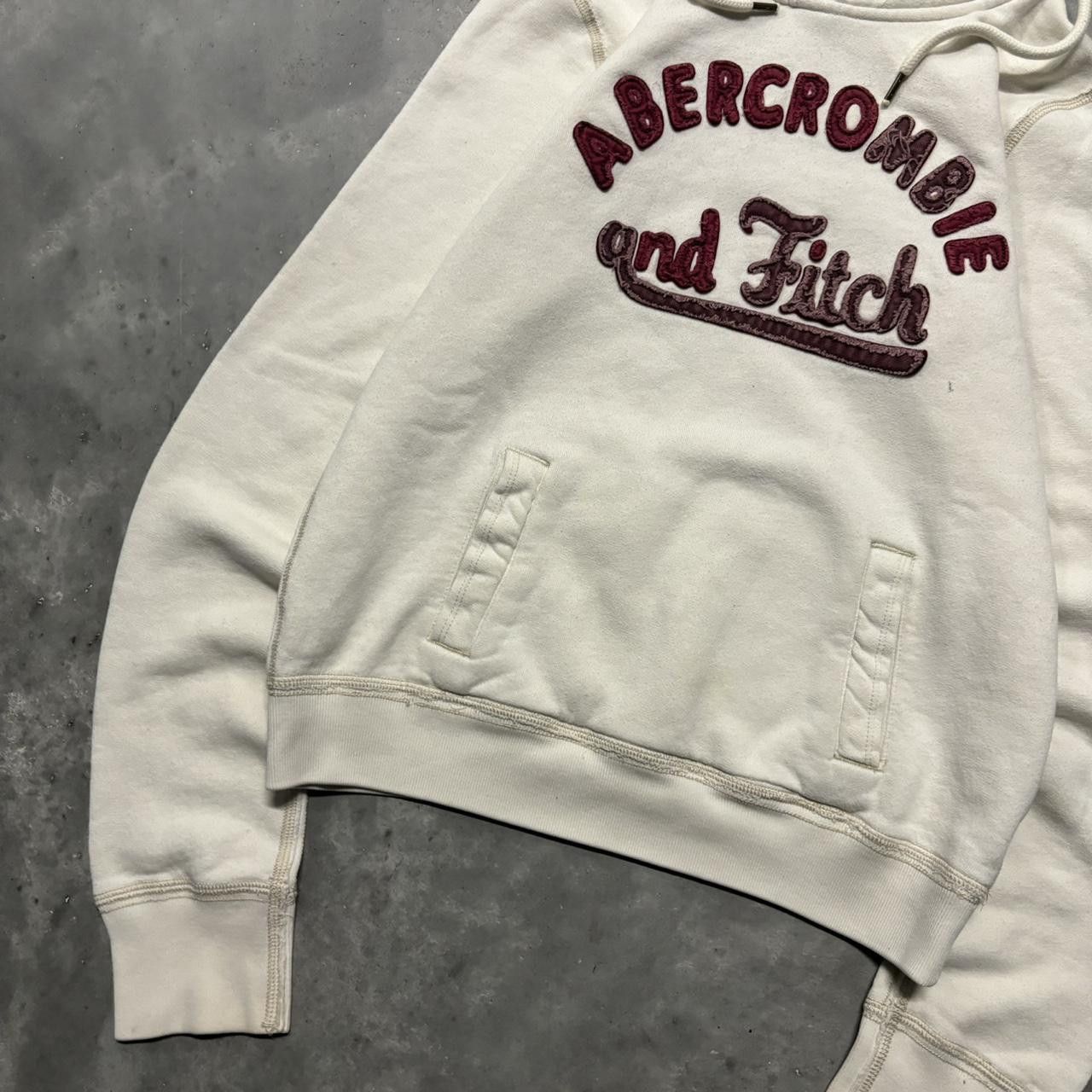 Abercrombie & Fitch × Vintage Crazy Vintage Y2K/2000s Cute White Abercrombie & Fitch Spellout Hoodie! Size S / US 4 / IT 40 - 3 Thumbnail