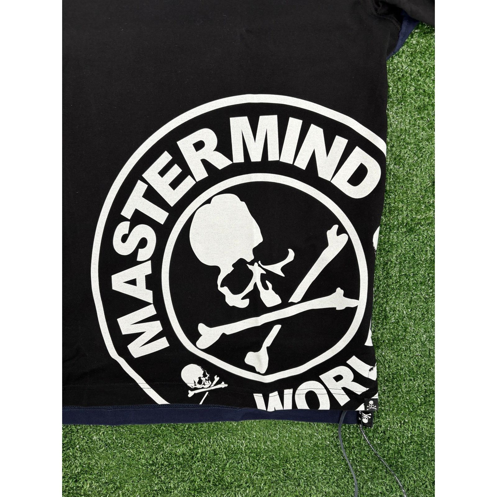 Mastermind Japan Mastermind World 2-Color Black/Navy T-Shirt Size Medium Size US M / EU 48-50 / 2 - 3 Thumbnail