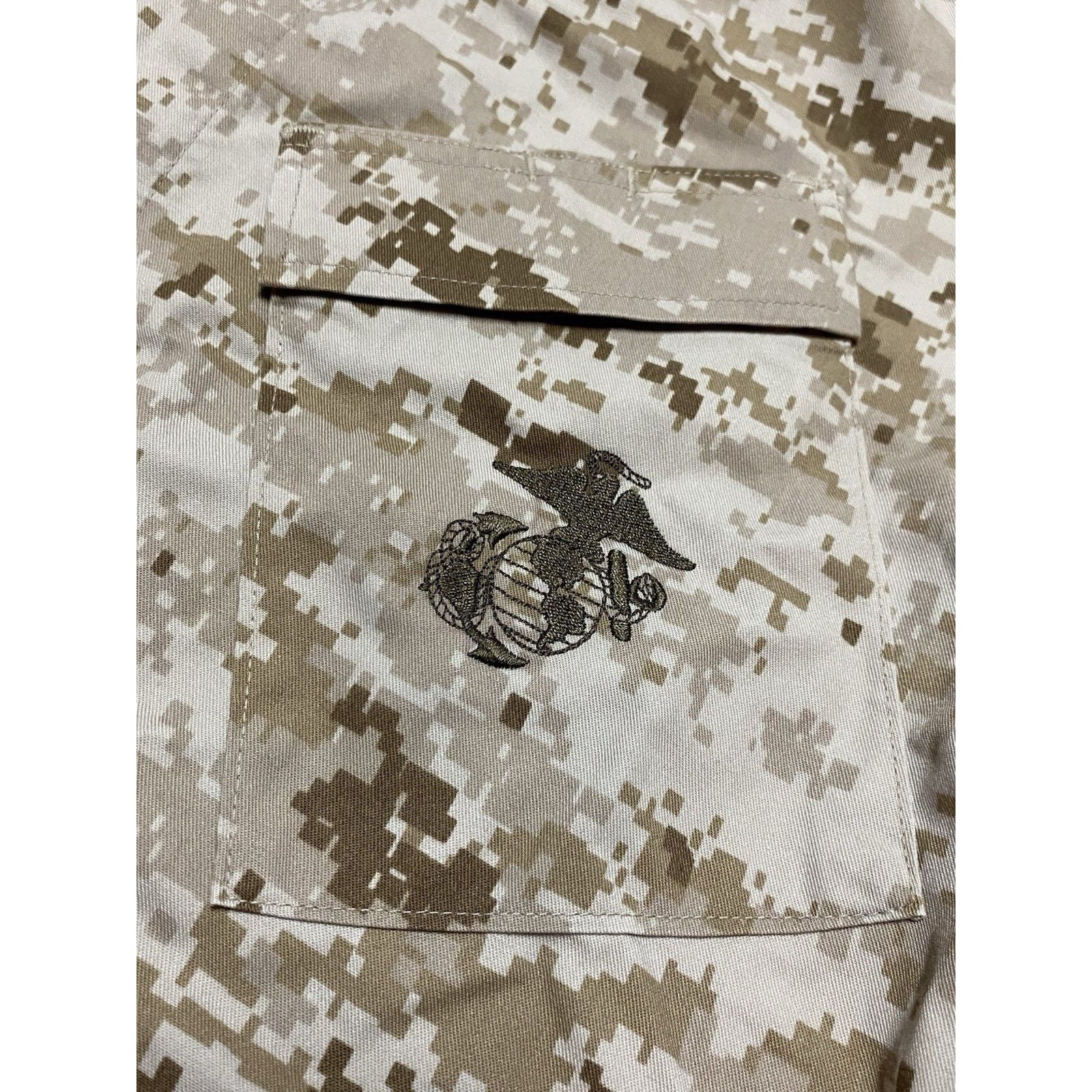 Other USMC Desert Combat Shirt and Pants Set Size MEDIUM REGULAR Size US M / EU 48-50 / 2 - 4 Thumbnail