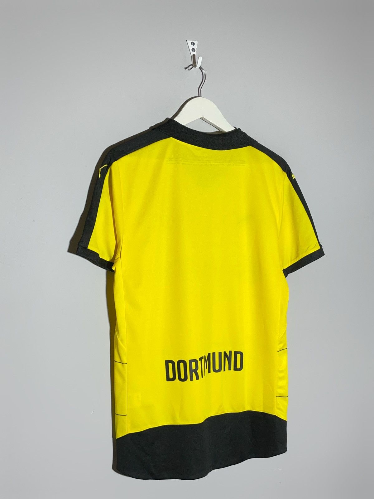 Puma Borussia Dortmund BVB Puma 2015/16 Home Football Shirt Size US M / EU 48-50 / 2 - 10 Thumbnail