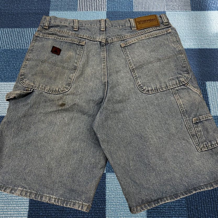 Wrangler VINTAGE Wrangler Blue Denim Carpenter Shorts Jorts 10.5" 34 Mens 90s Grunge Workwear Distressed Size US 34 / EU 50 - 1 Thumbnail