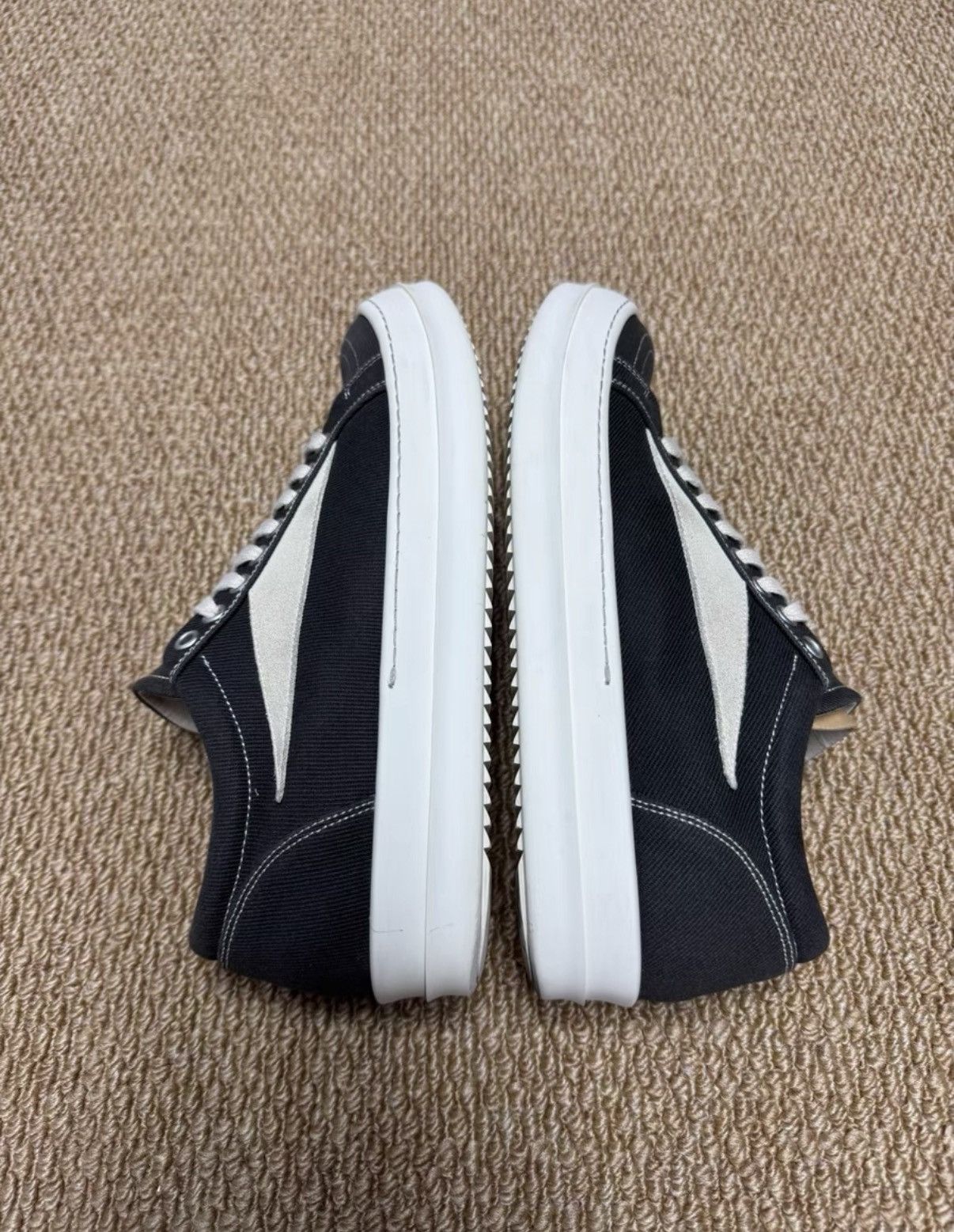 Rick Owens Rick Owens DRKSHDW Low Top Canvas Sneakers K37 Size US 7.5 / EU 40-41 - 6 Thumbnail