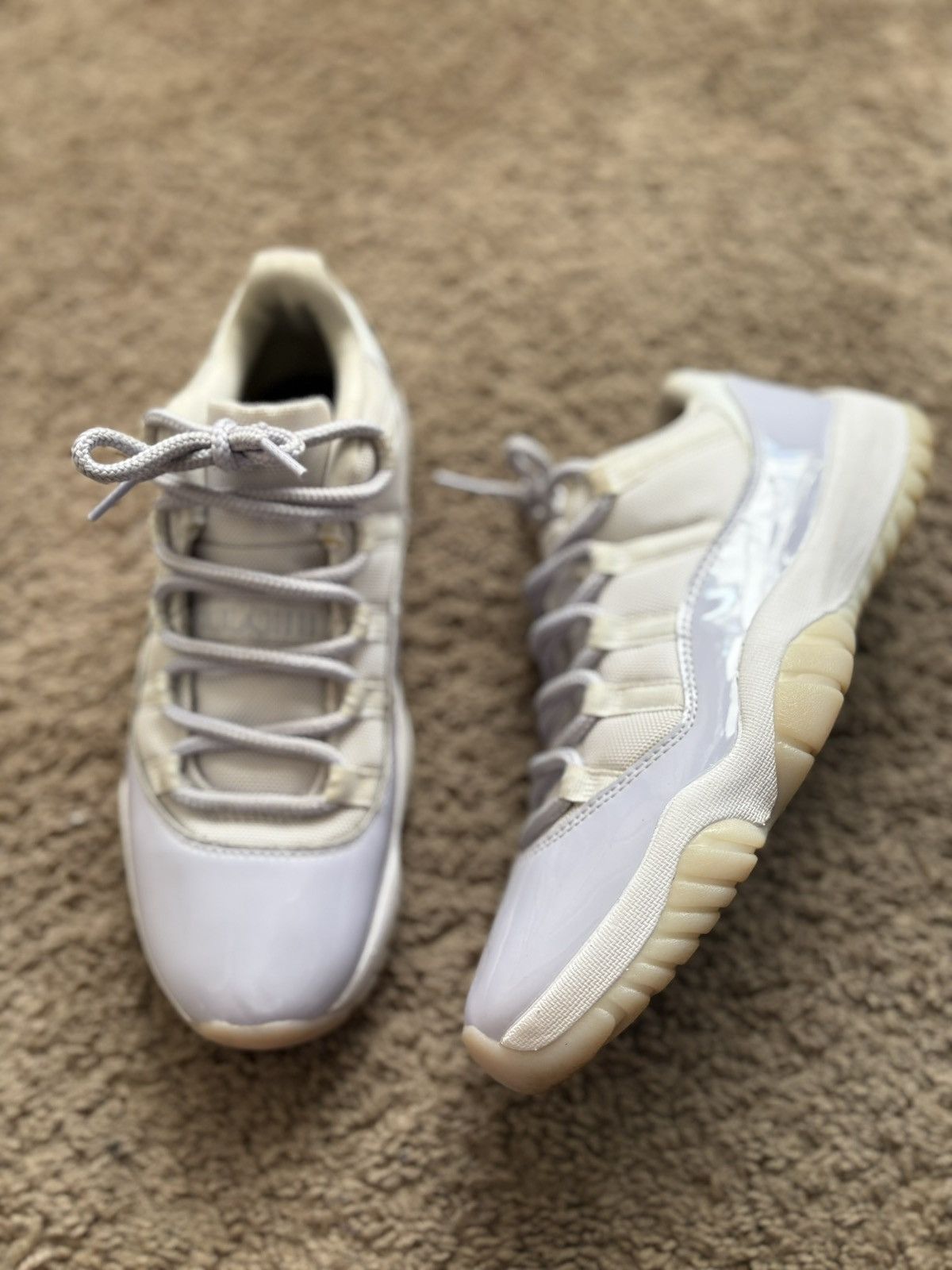 Jordan Brand Jordan 11 Low Pure Violet Size US 9.5 / EU 42-43 - 5 Thumbnail