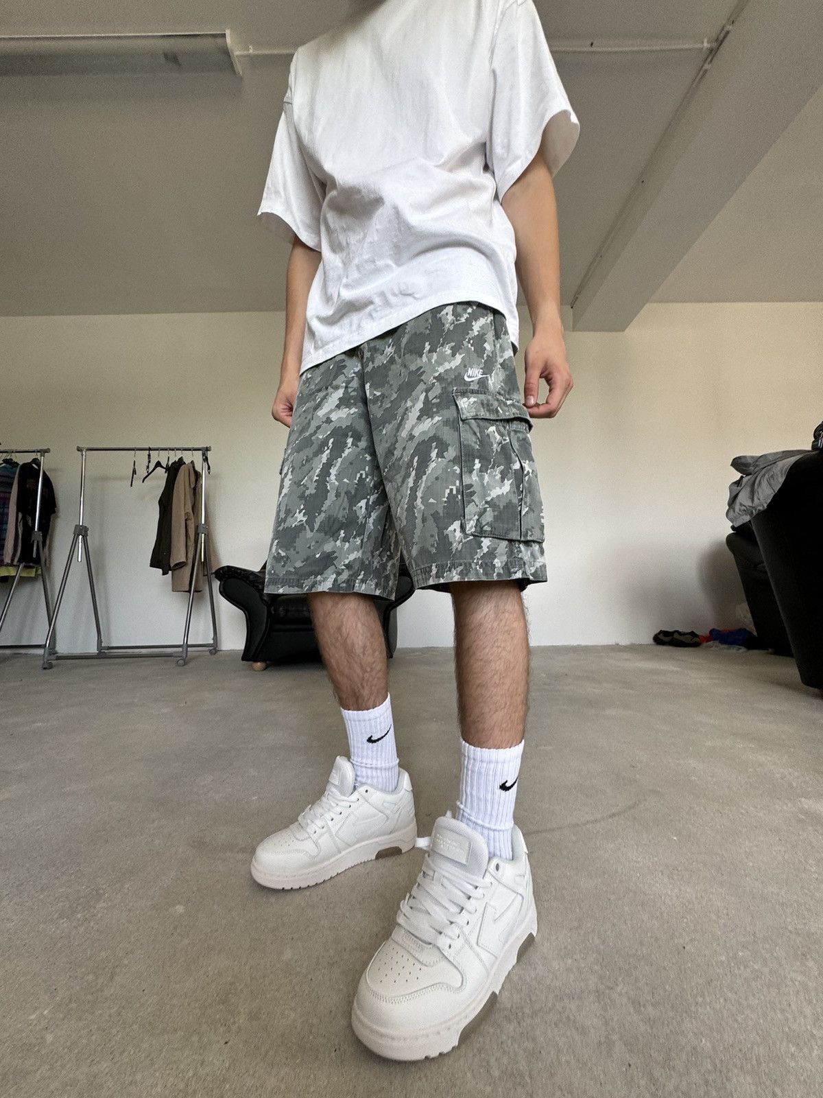 Vintage Vintage Nike Cargo Shorts Camo Size US 28 / EU 44 - 4 Thumbnail