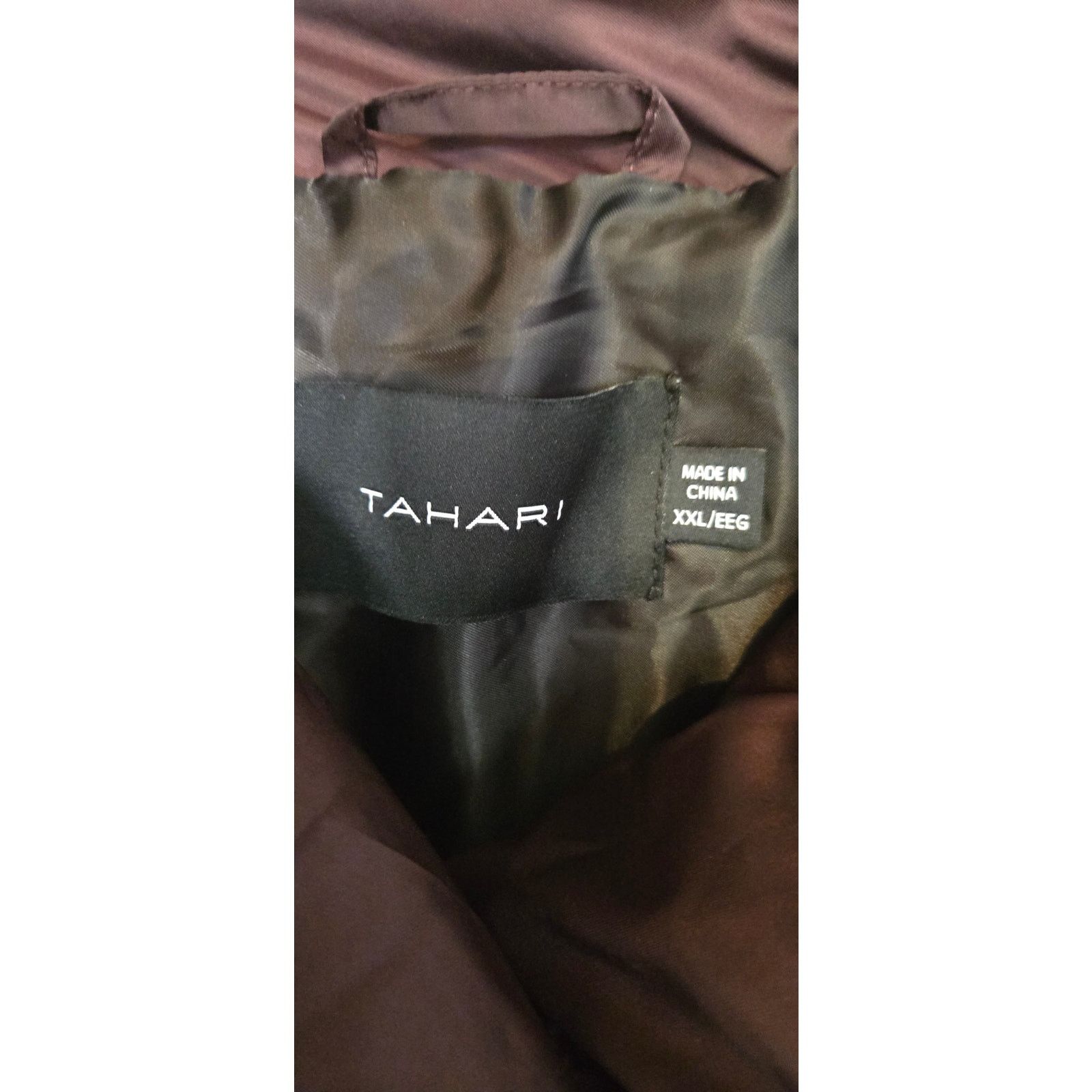 Elie Tahari Tahari deep maroon/purple puffer coat, size XXL Size XXL / US 16-18 / IT 52-54 - 4 Thumbnail