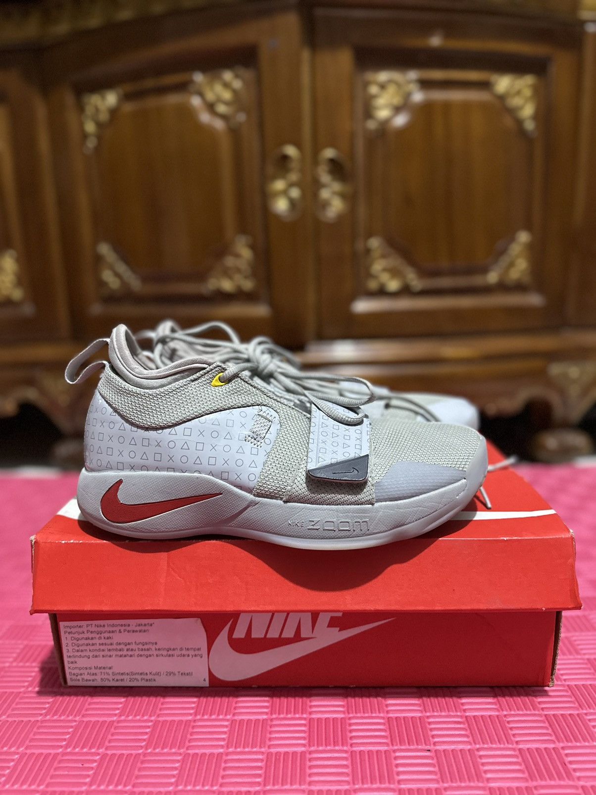 Nike PG 2.5 Playstation grey Size US 8 / EU 41 - 1 Thumbnail
