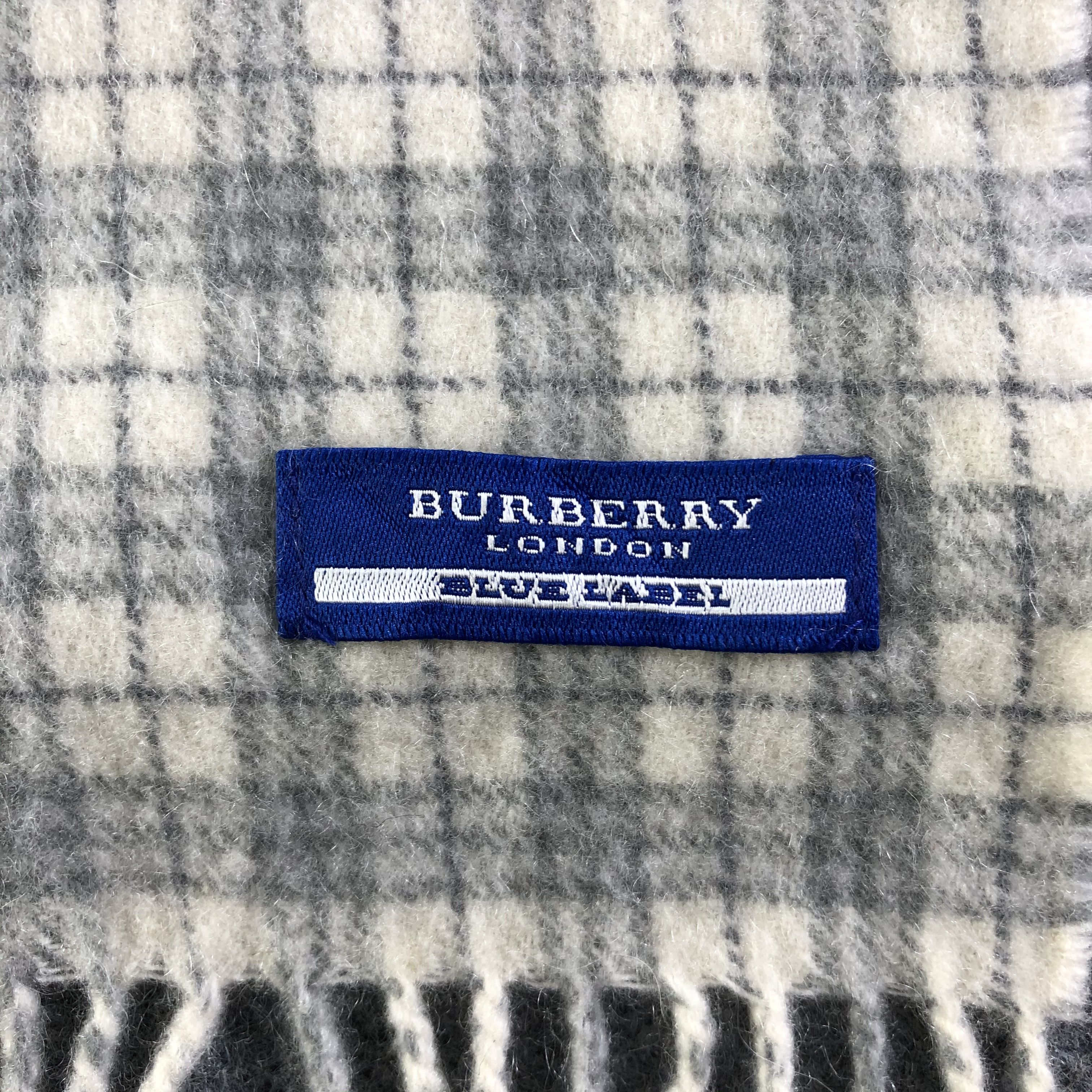 Burberry Burberry Blue Label Scarf / Muffler / Neckwear Size ONE SIZE - 5 Thumbnail