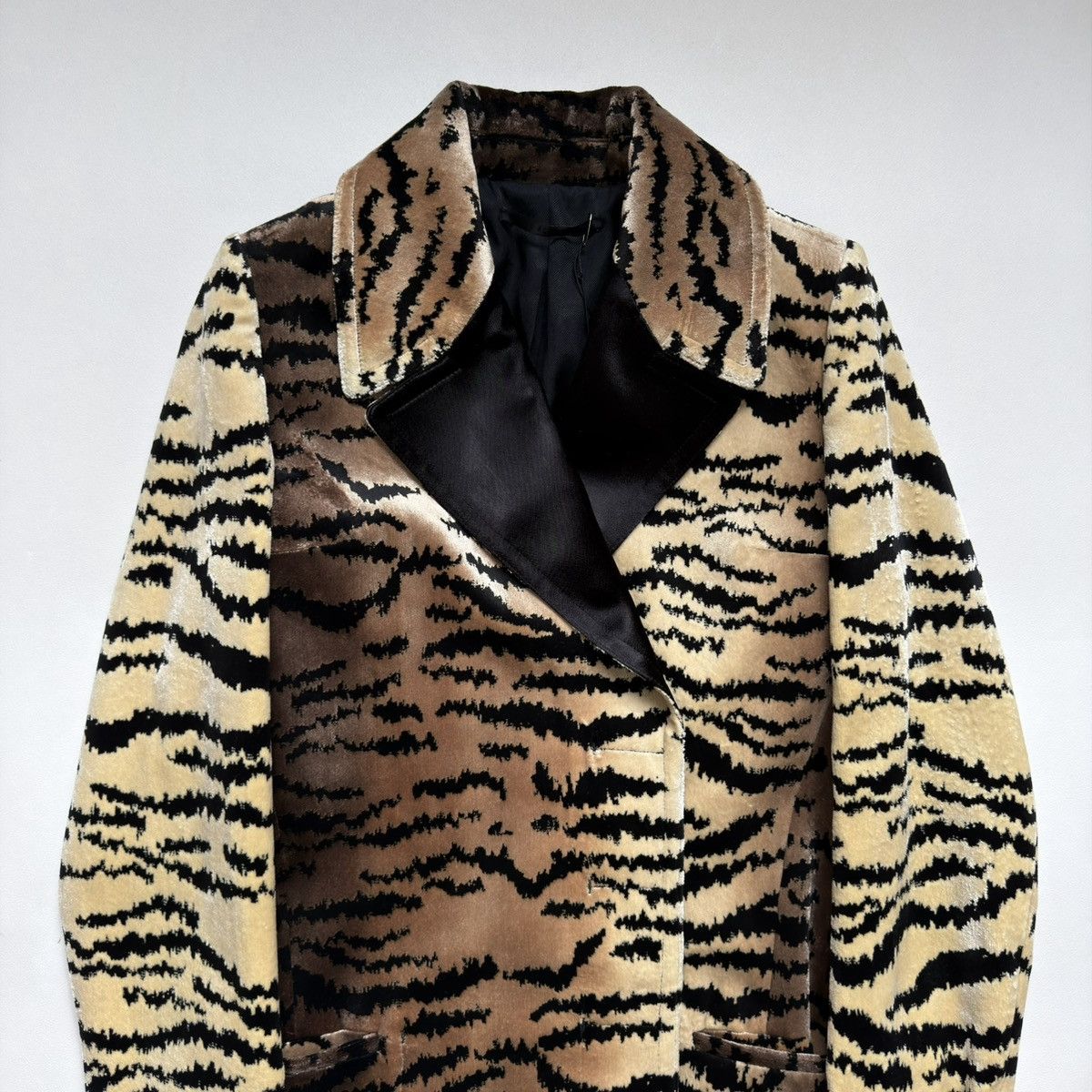Haider Ackermann Tiger Stripe Velvet Overcoat Size S / US 4 / IT 40 - 3 Thumbnail