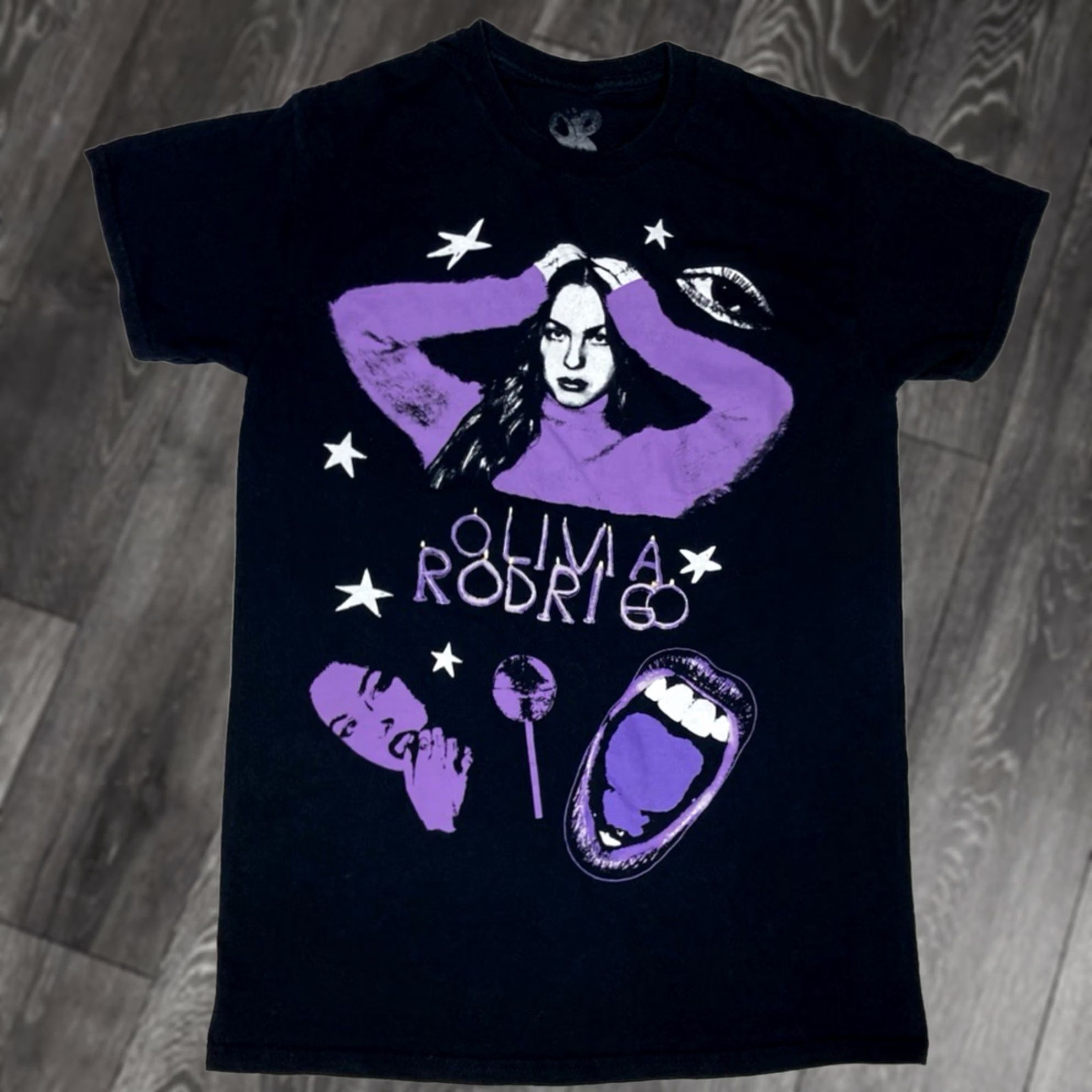 Vintage VINTAGE Olivia Rodrigo T-shirt Women Small Black Short Sleeve Music Merch Size S / US 4 / IT 40 - 1 Thumbnail