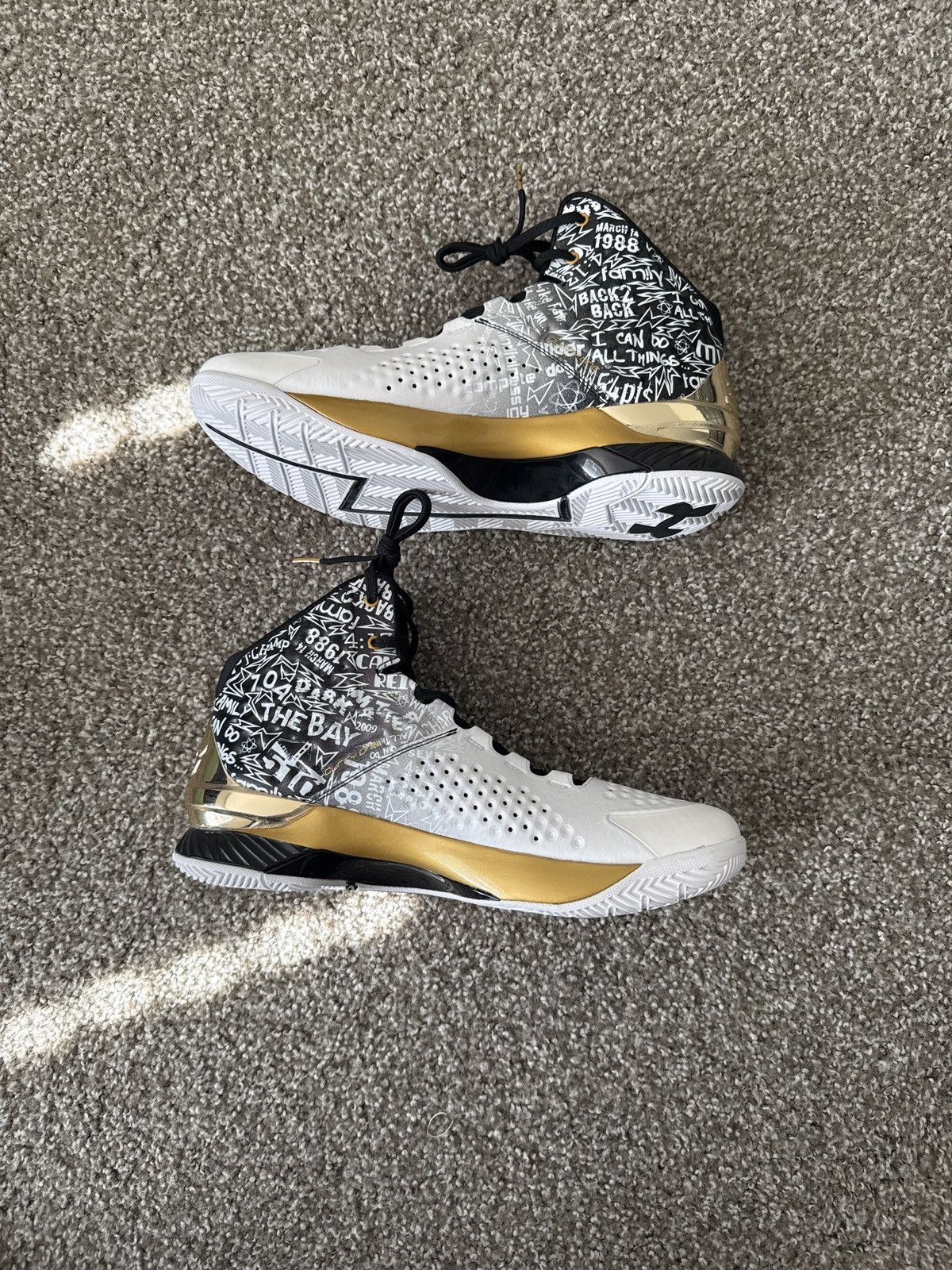 Under Armour Under Armour Curry 1 Retro 'MVP' Size US 11 / EU 44 - 2 Thumbnail