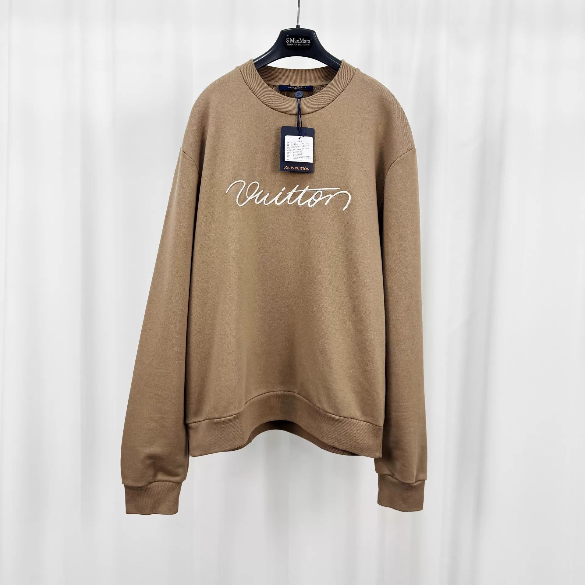 Louis Vuitton Louis Vuitton 25FW Embroidered Logo Sweatshirt XL New Size US XL / EU 56 / 4 - 1 Thumbnail