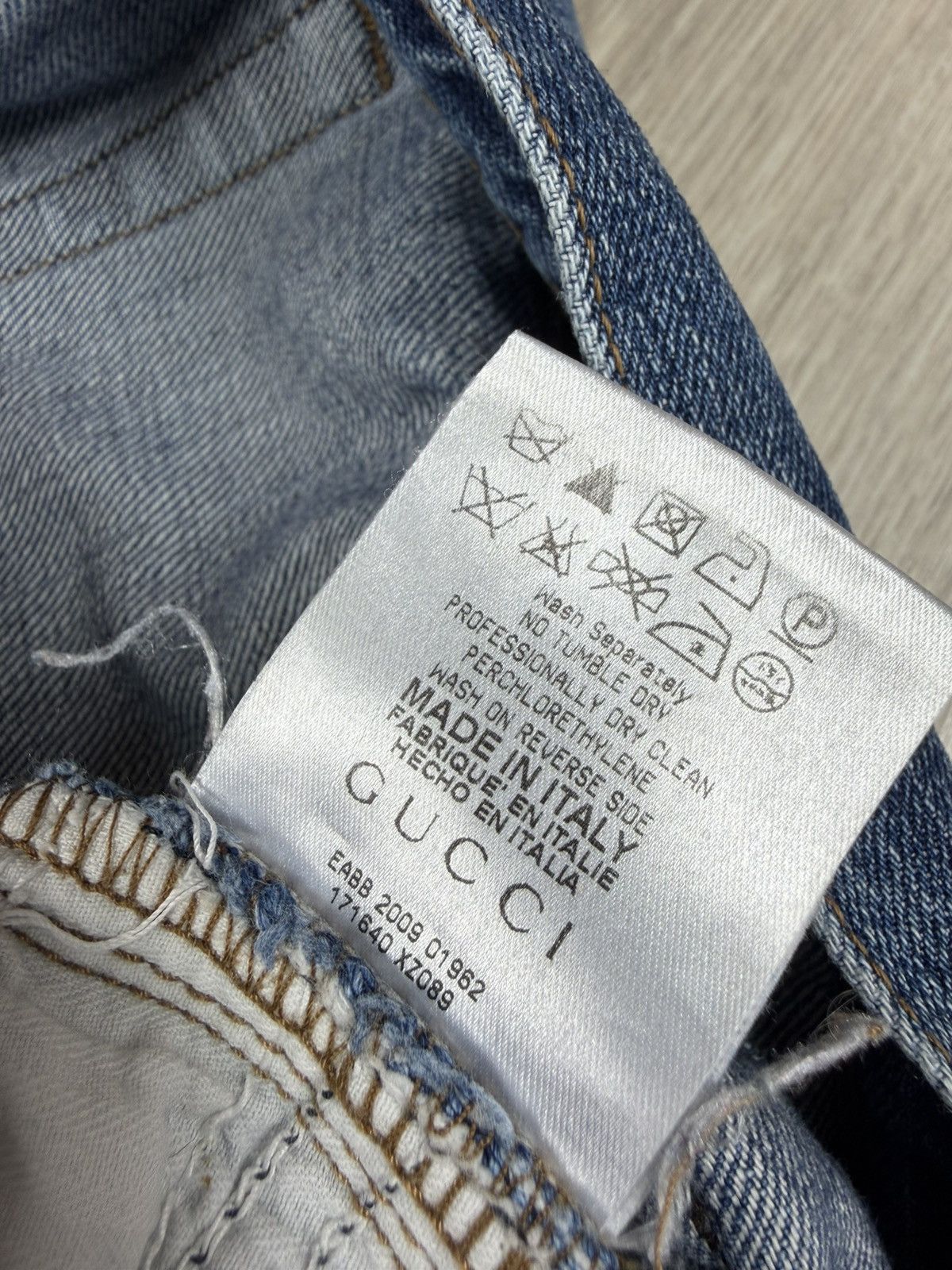 Gucci Vintage Gucci Women Distressed Denim Jeans Size 32" / US 10 / IT 46 - 13 Thumbnail
