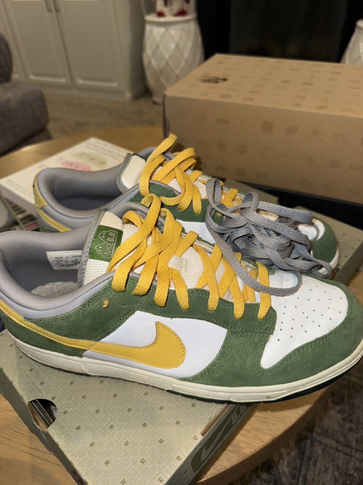 Nike Vintage Nike Dunk Low 2005 Mens Size 13 Yellow & Green Size US 13 / EU 46 - 3 Thumbnail
