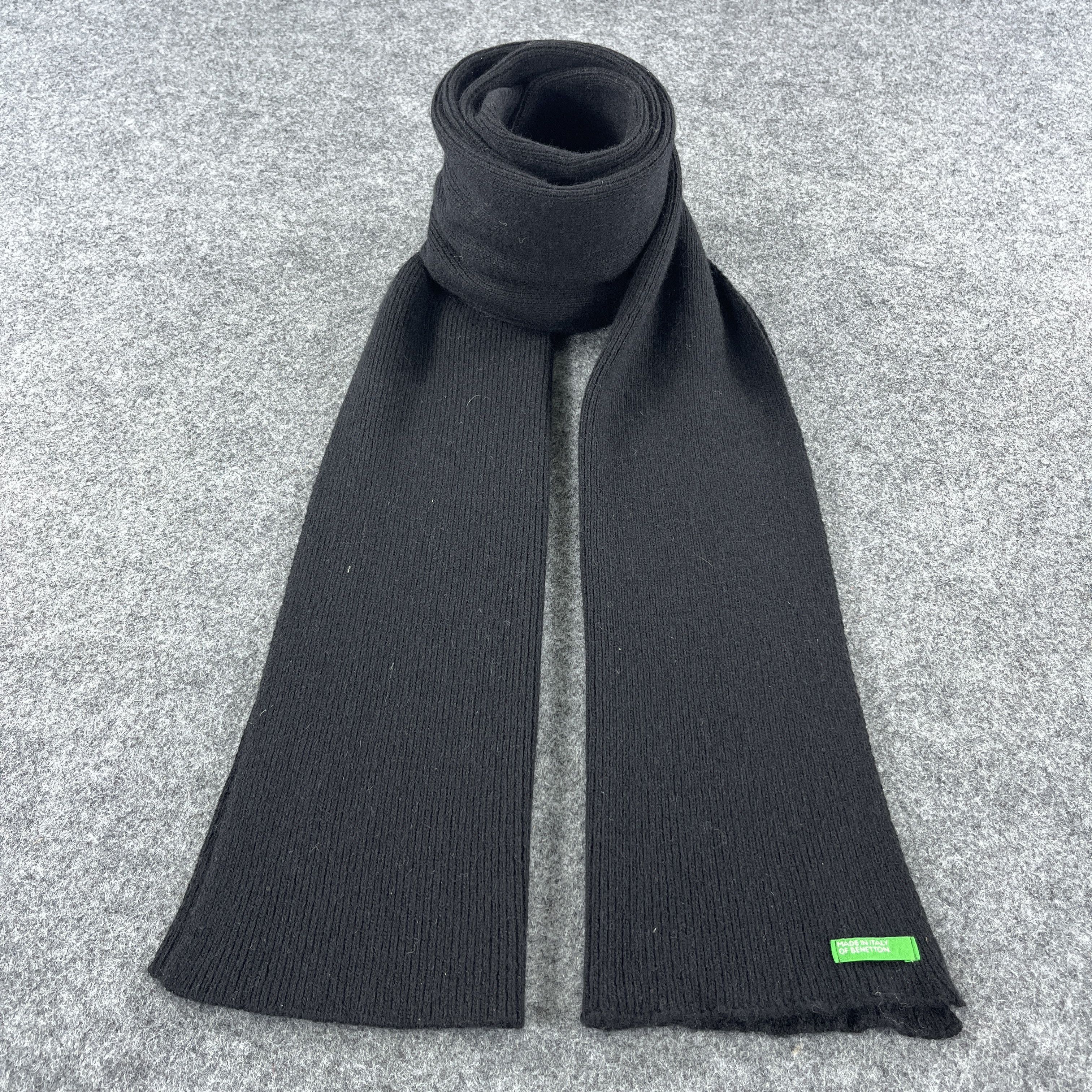 United Colors Of Benetton United Colors Of Benetton Scarf / Muffler / Neckwear T1419 Size ONE SIZE - 1 Thumbnail
