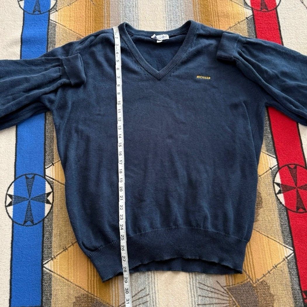 Vintage VINTAGE University Of Michigan V Neck Pullover Sweater Large Embroidered USA Shirt Mens Size US L / EU 52-54 / 3 - 6 Thumbnail