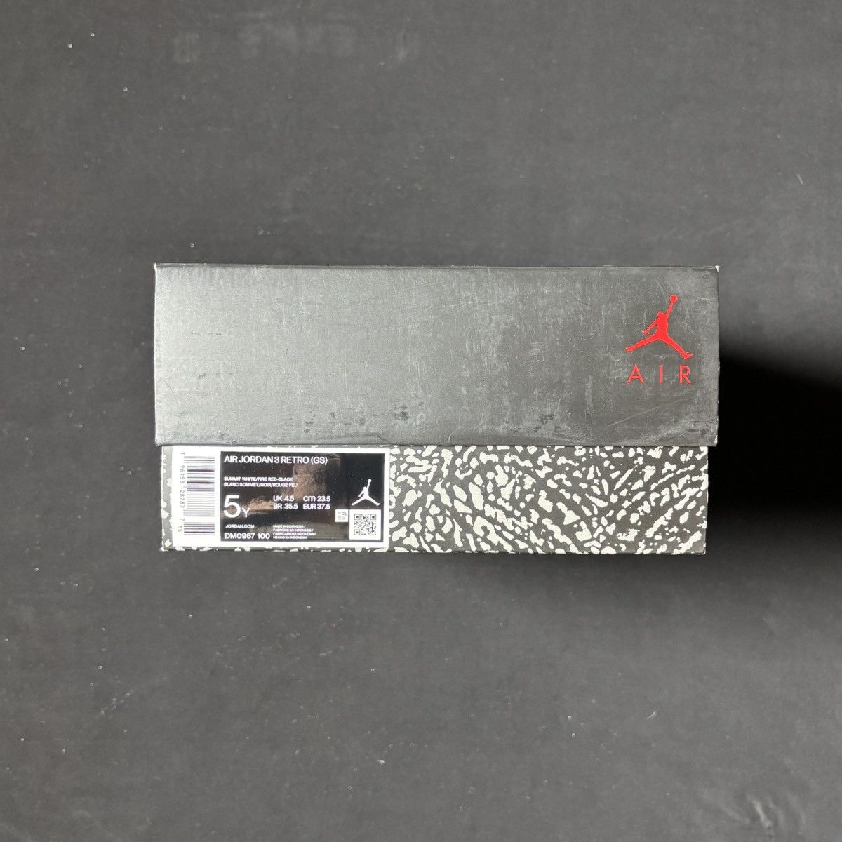 Jordan Brand JORDAN 3 RETRO REIMAGINED WHITE CEMENT SIZE 5Y Size US 5 / EU 37 - 6 Thumbnail