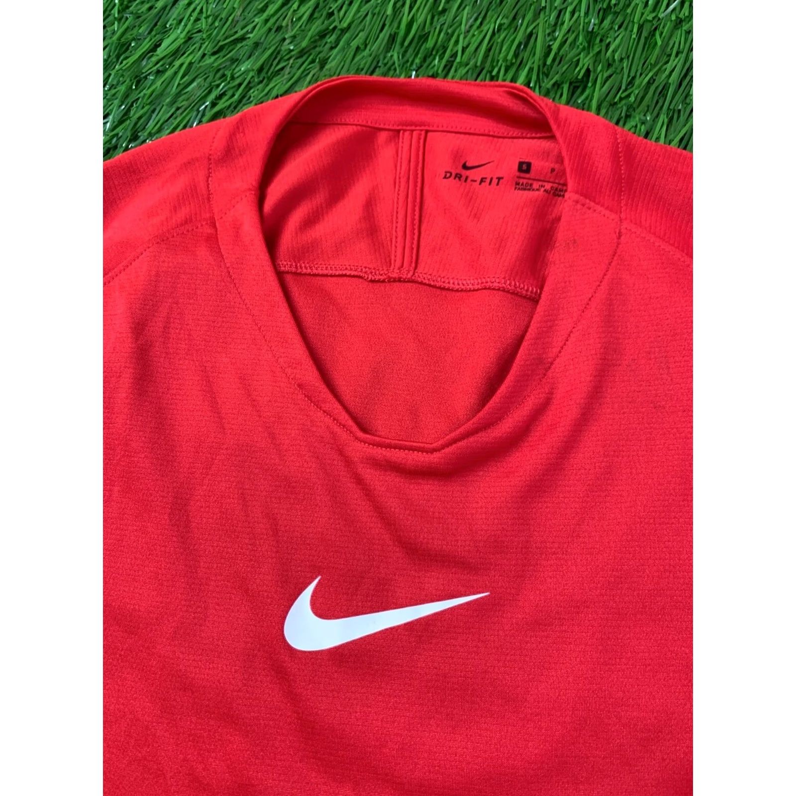 Nike NIKE Dri-FIT Park Original 2019 Men Football Long Sleeve Shirt Jersey Tee Size S Red Shirt Mens Size US S / EU 44-46 / 1 - 3 Thumbnail