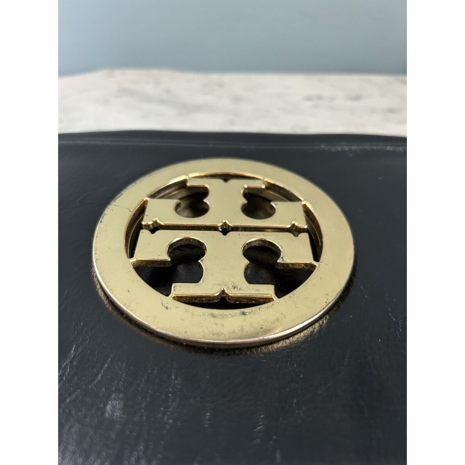 Tory Burch Tory Burch Reva Black Leather Crossbody Clutch Purse Bag Size ONE SIZE - 20 Thumbnail