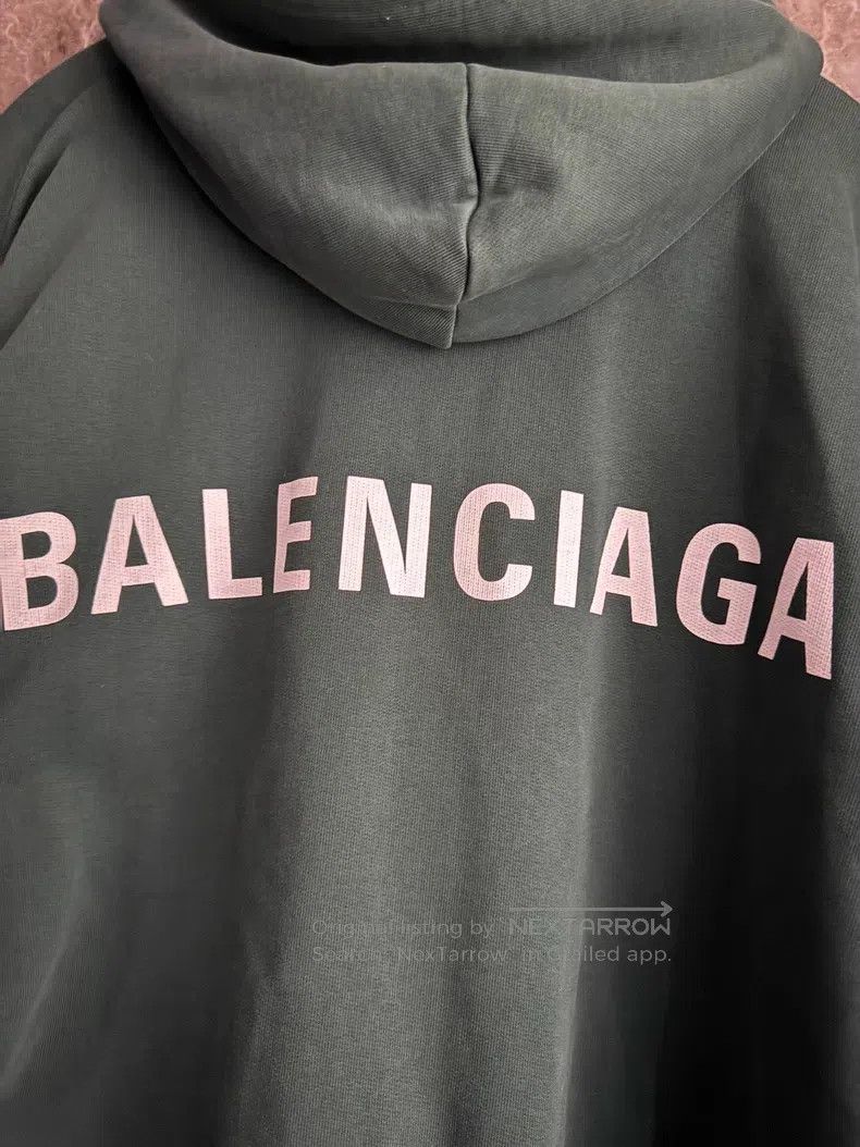 Balenciaga Balenciaga Logo Printed Hoodie Size US M / EU 48-50 / 2 - 5 Thumbnail