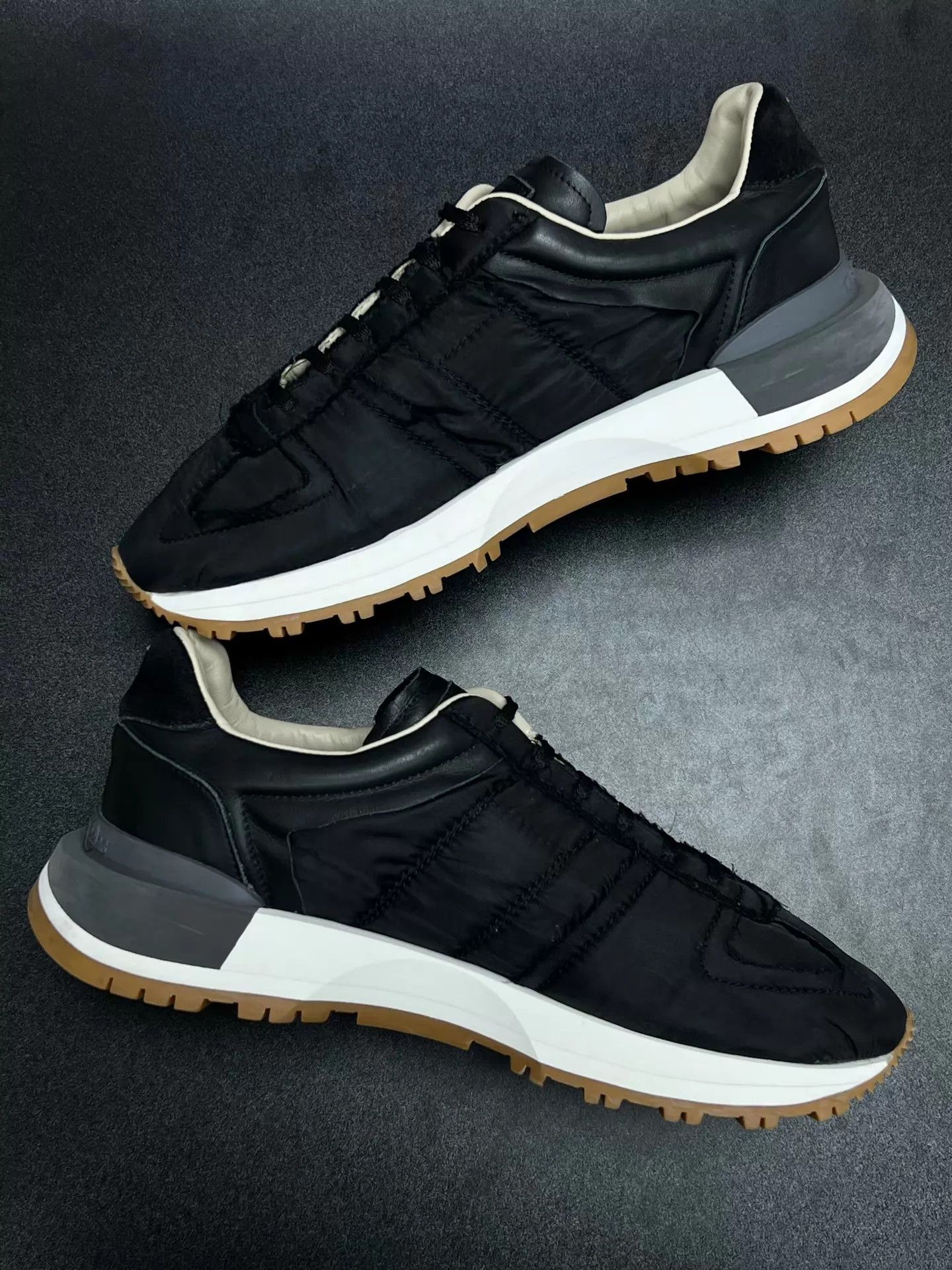 Maison Margiela Maison Margiela Runner Low Top Sneaker Black 42 Like New Size US 9 / EU 42 - 6 Thumbnail