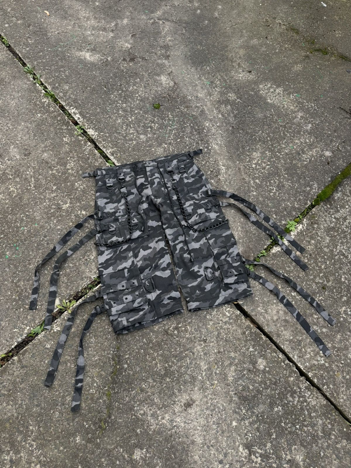 Japanese Brand 🔥VERY RARE GOTHICANA BY EMP AVANT GARDE BONDAGE CARGO PANTS🔥 Size US 34 / EU 50 - 15 Thumbnail