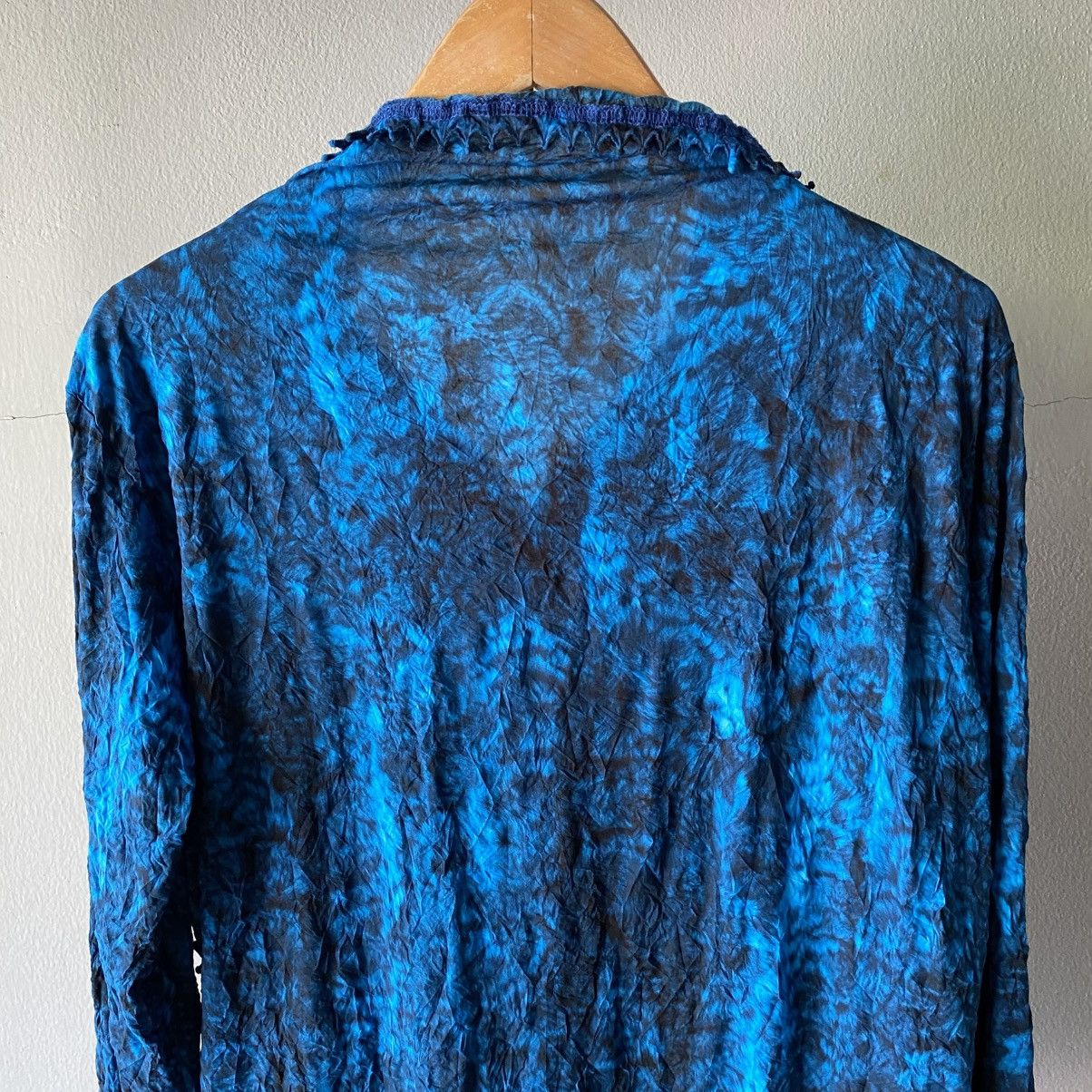 Issey Miyake Haat Blue Crinkle Textured Shirt/Ruffled High Neck Blouse Size XS / US 0-2 / IT 36-38 - 8 Thumbnail