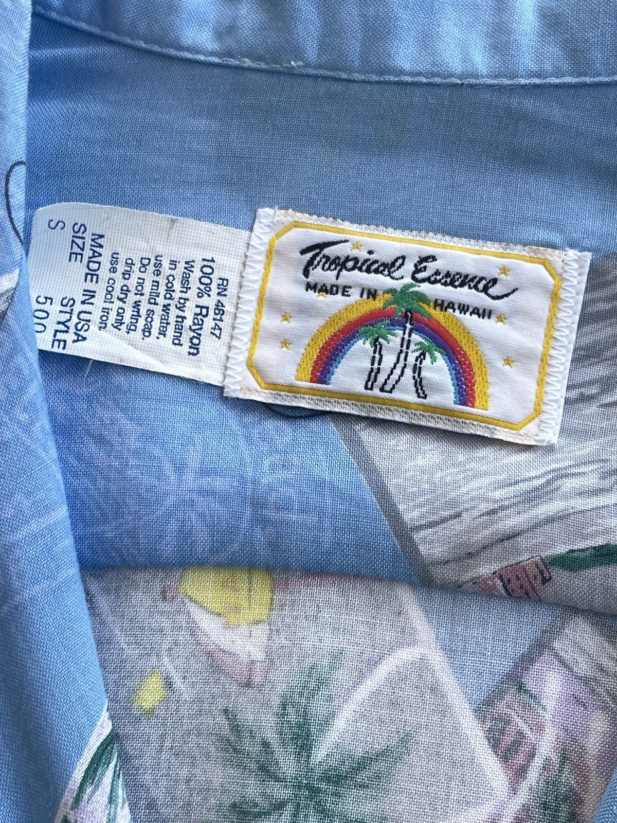 Vintage Vintage Tropical Essence Hawaiian Rayon Shirt USA Size US S / EU 44-46 / 1 - 8 Thumbnail