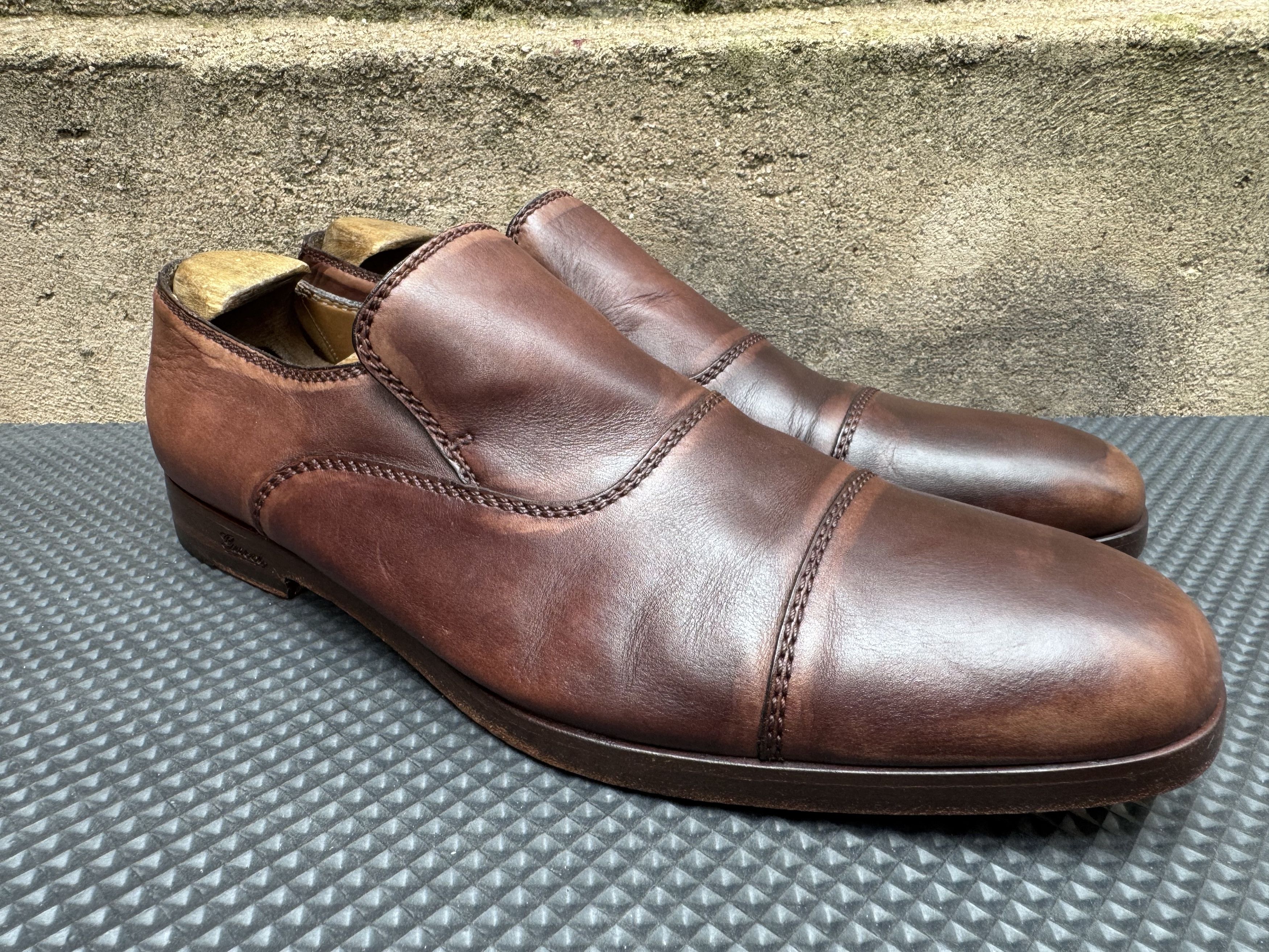 Gucci Gucci Leather Slip on Loafer Signature Brown Antiqued Size US 8 / EU 41 - 1 Thumbnail