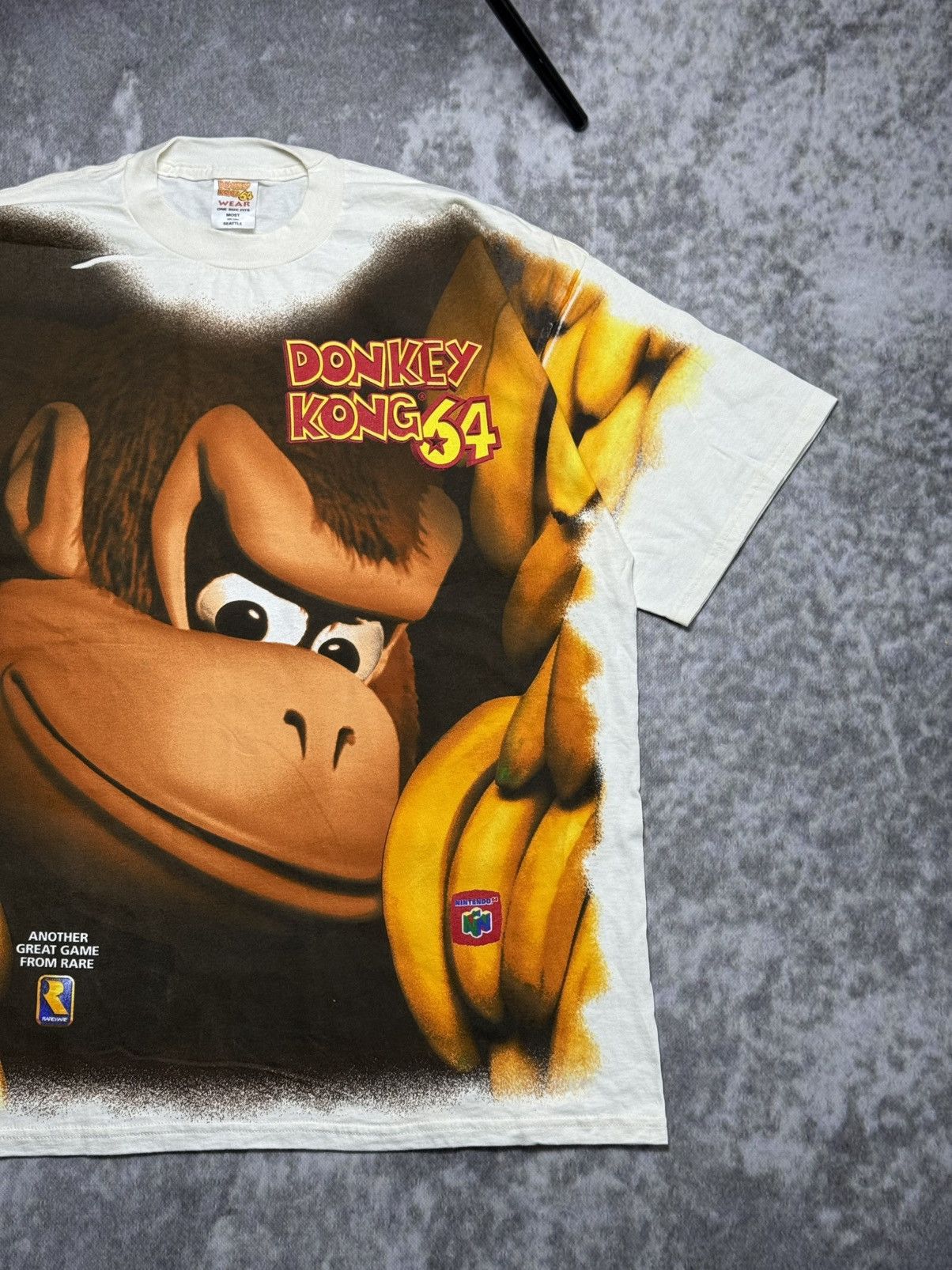 Nintendo Vintage Donkey Kong 64 AOP Tee Nintendo Rare 90s Size US XL / EU 56 / 4 - 3 Thumbnail