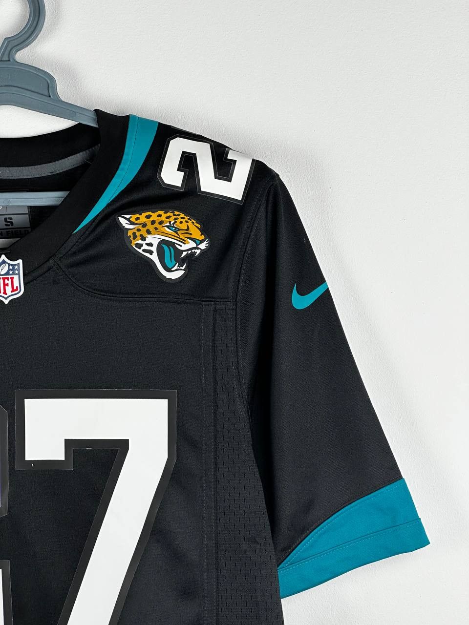 NFL × Nike Carolina Panthers NFL Jersey Nike Shirt Fournette #27 Size US S / EU 44-46 / 1 - 4 Thumbnail