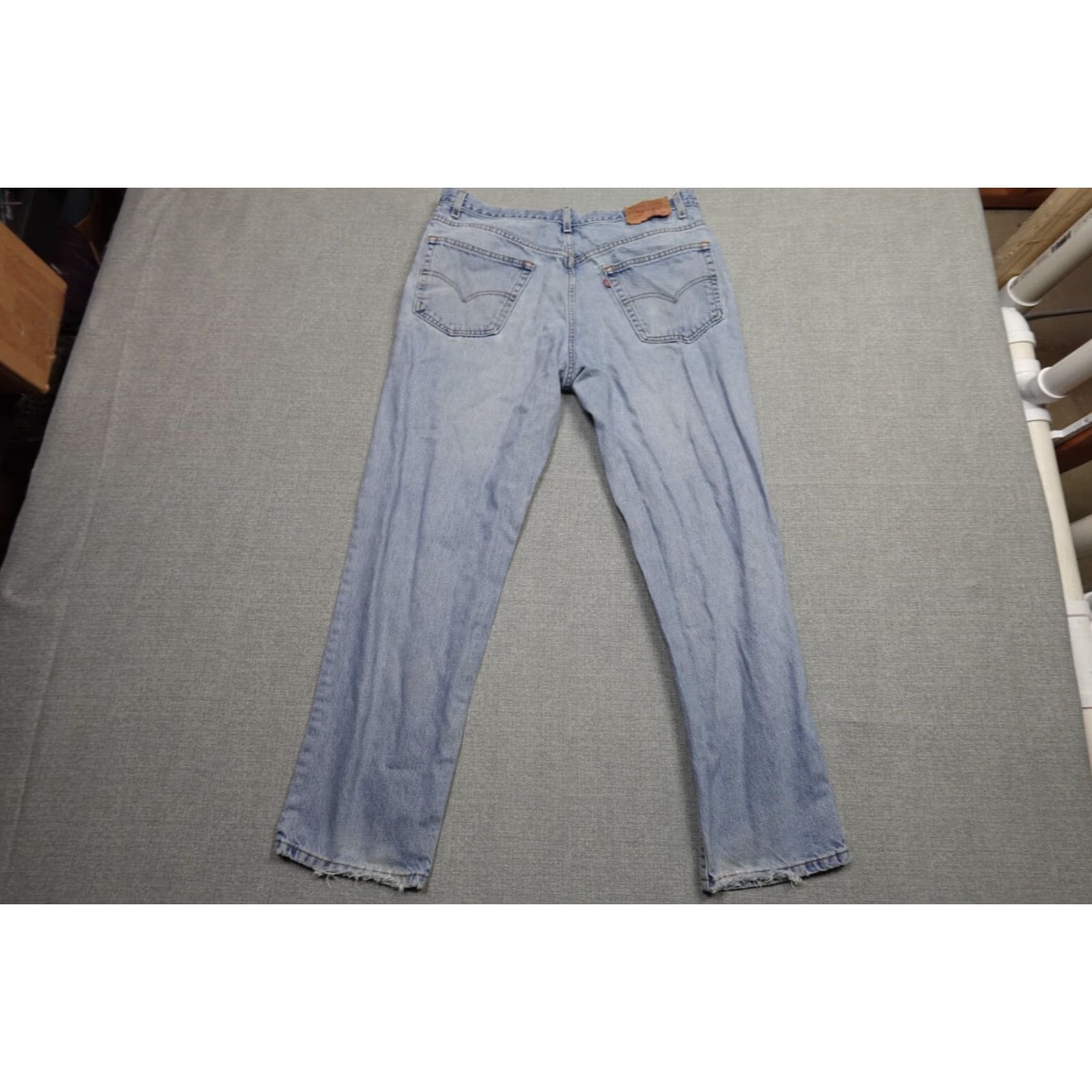 Levi's VINTAGE Levi's Jeans 550 Men 38x32 Blue Relaxed Fit Straight Leg Light Wash Size US 38 / EU 54 - 4 Thumbnail