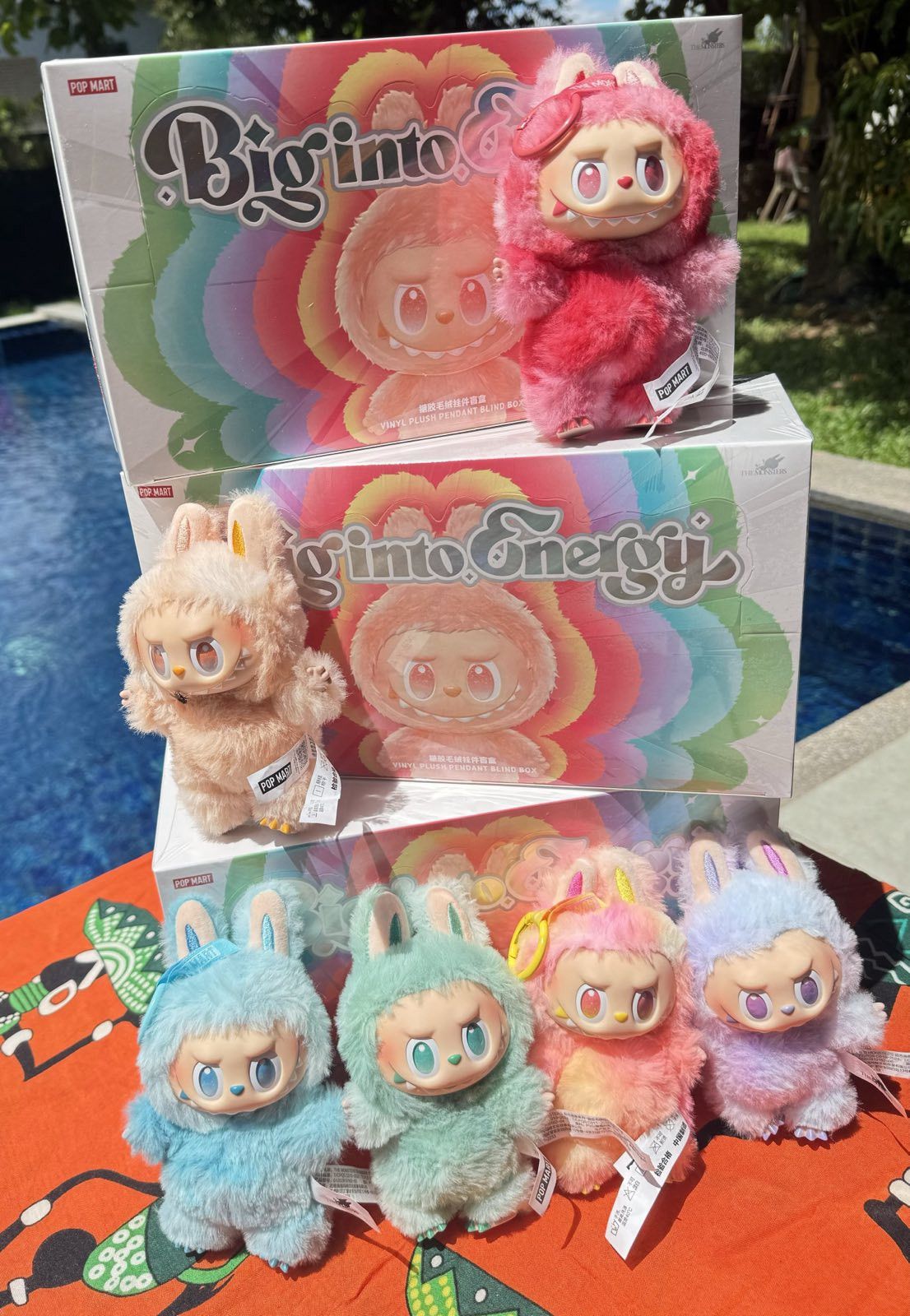 POP MART Big Into Energy Labubu V3 Blind Box Size ONE SIZE - 2 Thumbnail