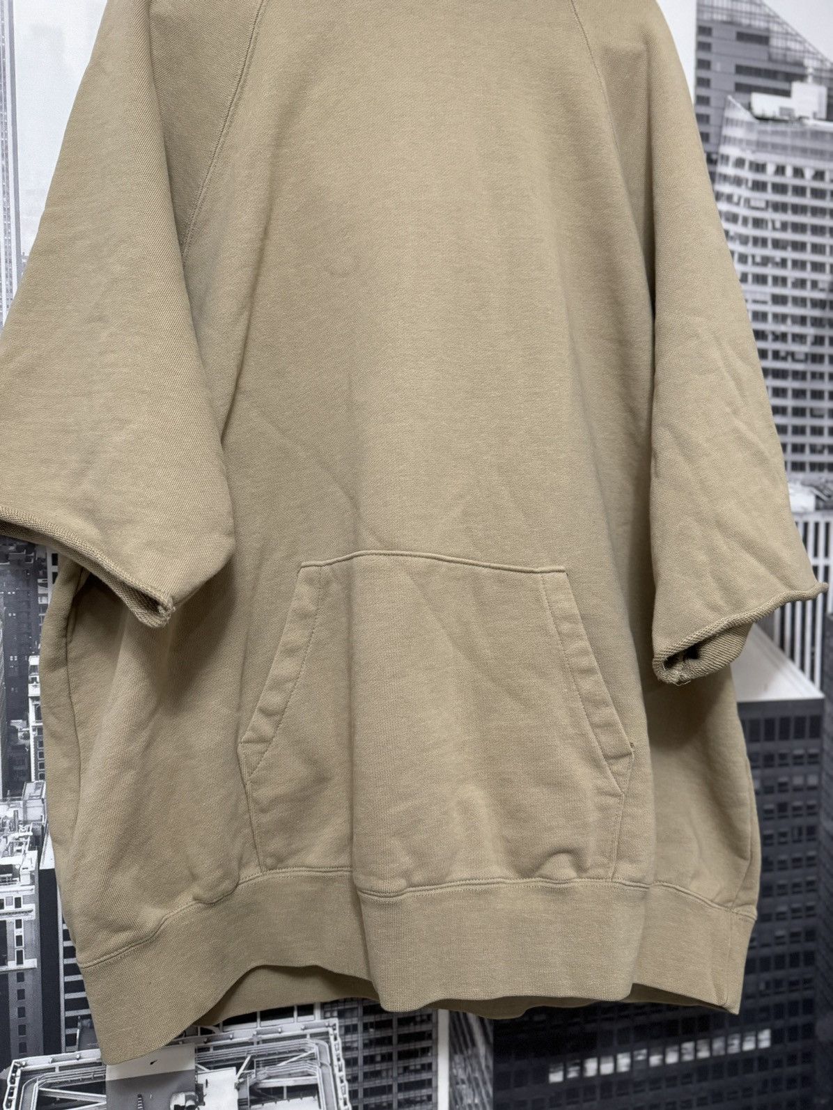 FOG 🔥FOG Fear of God OG Essentials Sleeveless Hoodie Tan SZ LRG Size US L / EU 52-54 / 3 - 2 Thumbnail