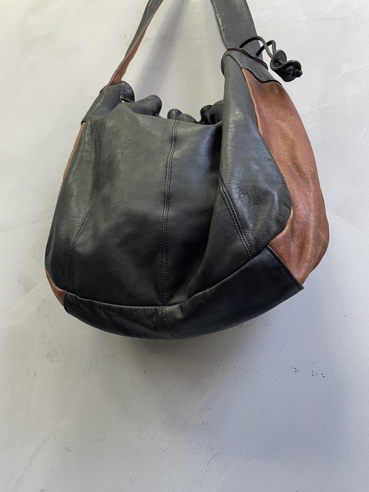 KMRii Vintage Leather Bucket Bag kmrii style Handmade 90s Size ONE SIZE - 11 Thumbnail