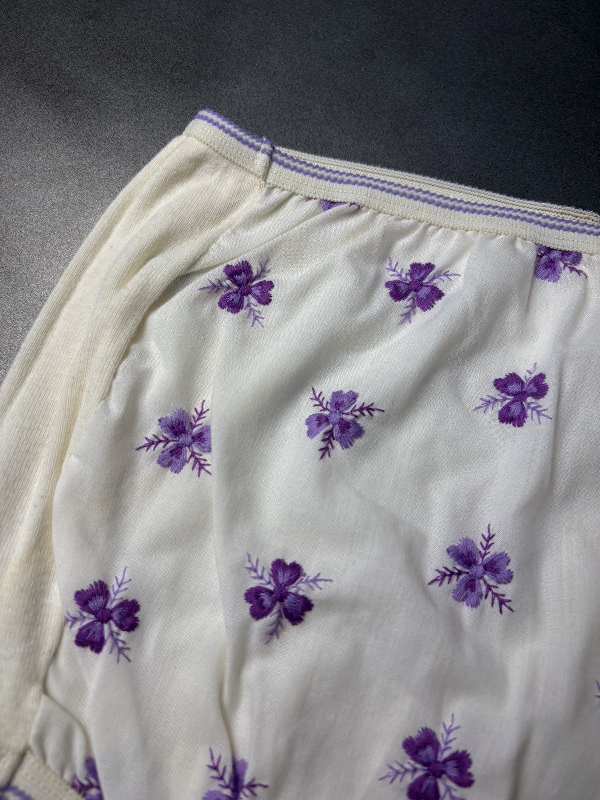 Marks & Spencer × Vintage 3 Pairs 1970s Underwear Vintage Embroidered Floral Panties Size ONE SIZE - 13 Thumbnail