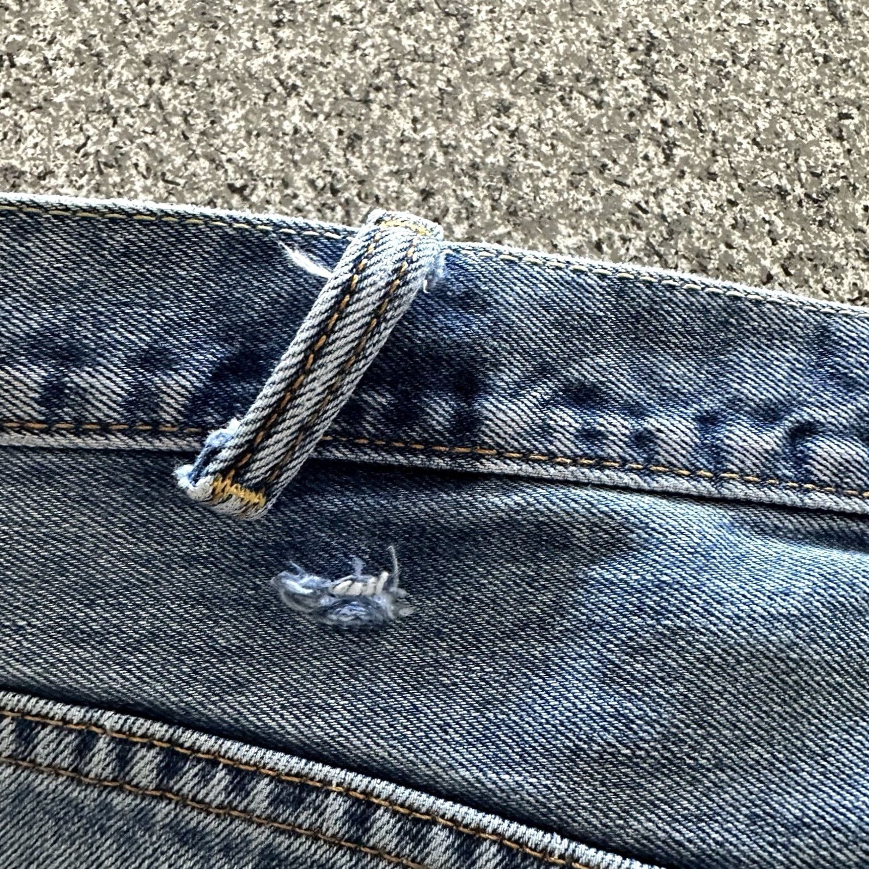 Levi's Levi's 550 Jeans Mens 40x30 Relaxed Fit Denim Blue Medium Wash Jeans Mens 40 IN Blue Levi's 550 Modern Fit 5-Pocket Men's Jeans Size US 40 / EU 56 - 5 Thumbnail